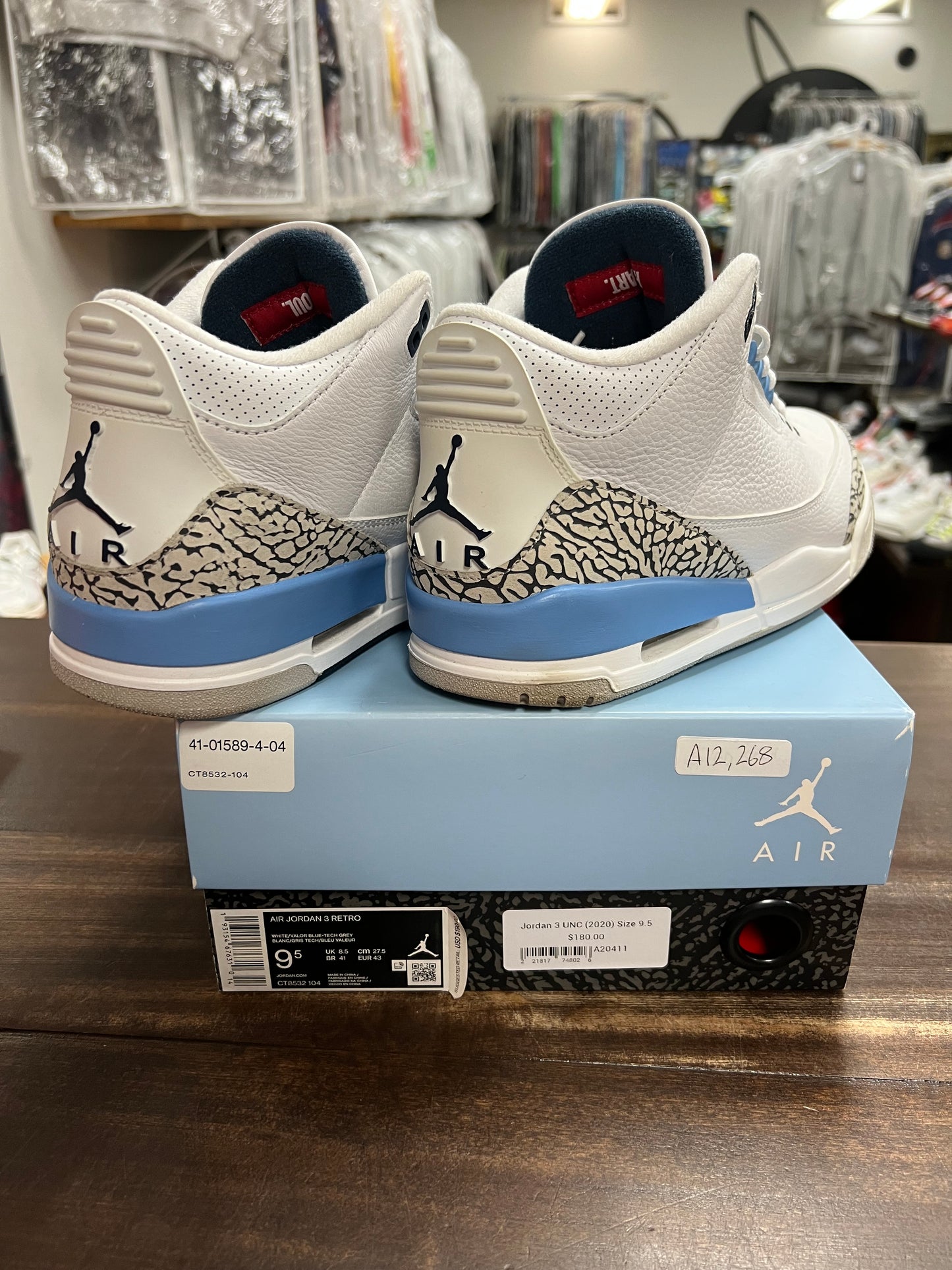 Jordan 3 UNC (2020)