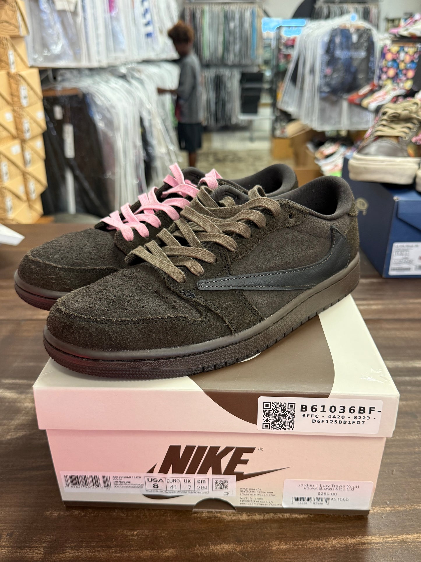 Jordan 1 Low Travis Scott Velvet Brown