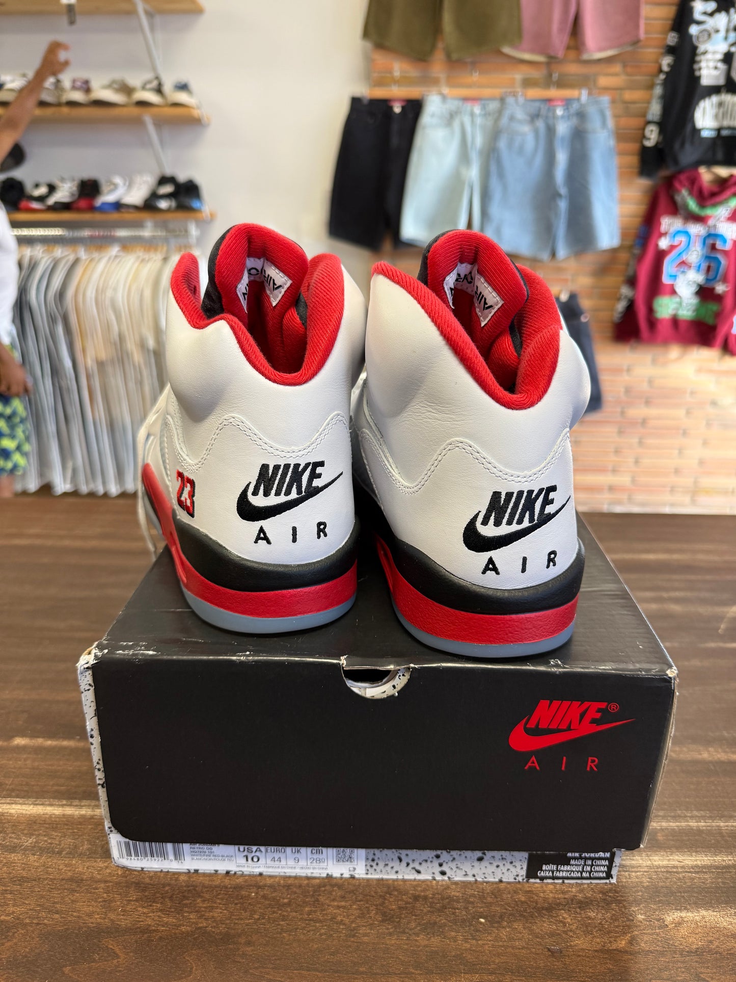 Jordan 5 Retro Fire Red Black Tongue (2025)