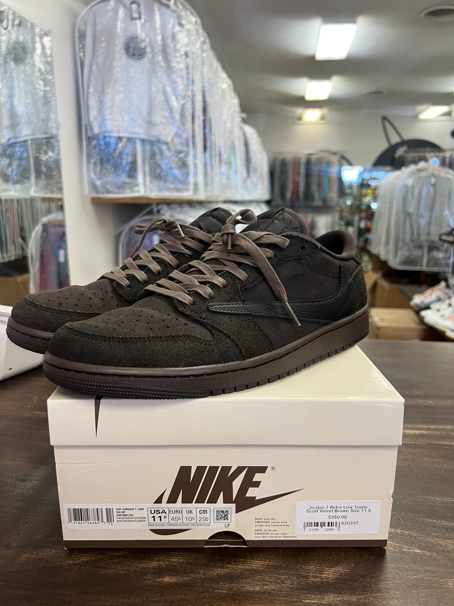 Jordan 1 Retro Low Travis Scott Velvet Brown