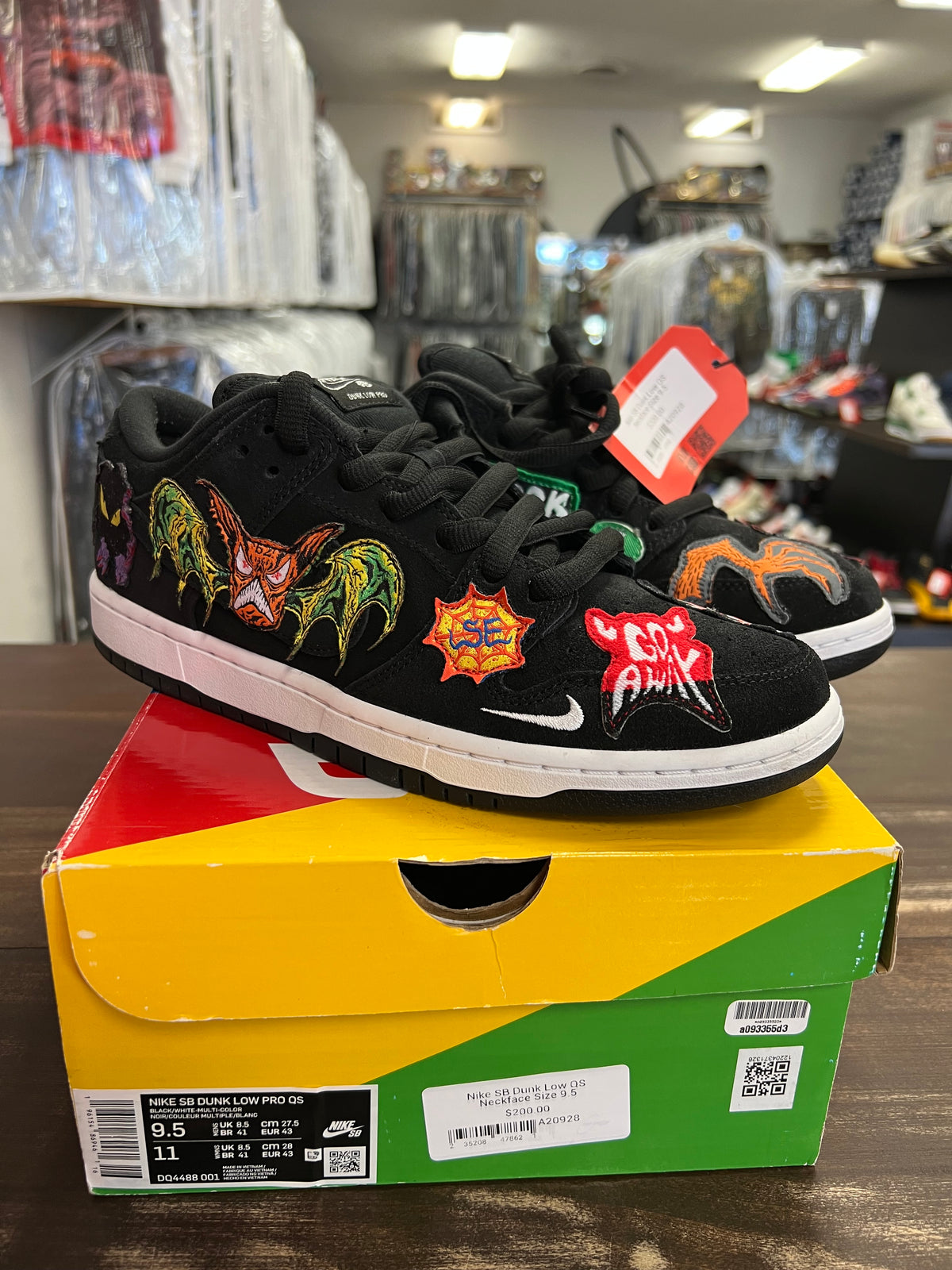 Nike SB Dunk Low QS Neckface