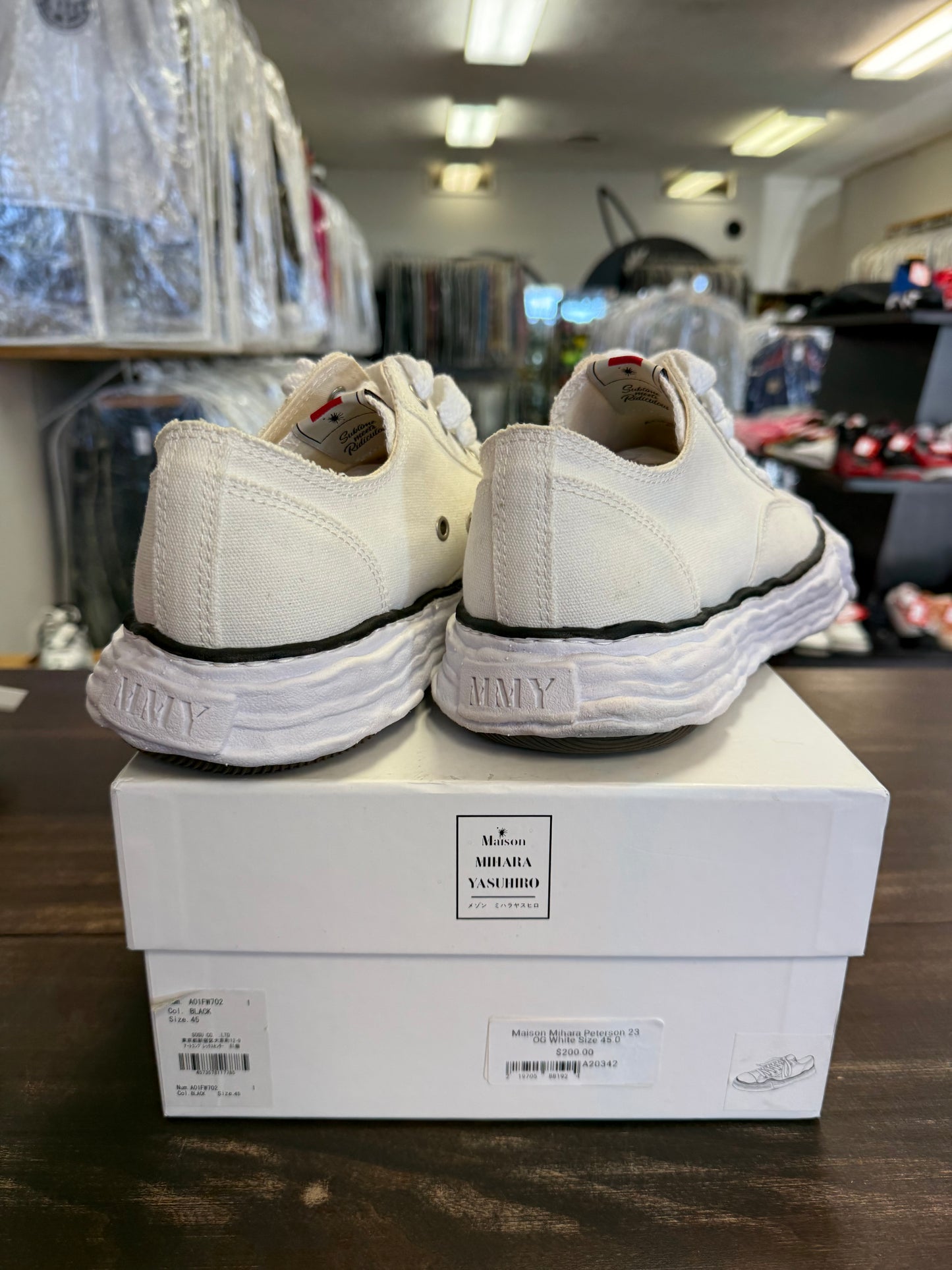 Maison Mihara Peterson 23 OG White