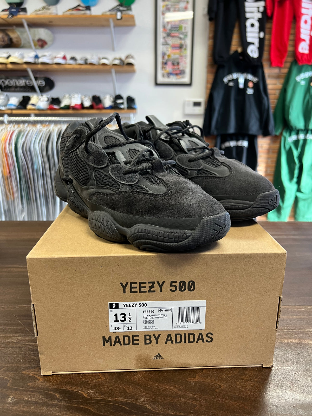 adidas Yeezy 500 Utility Black