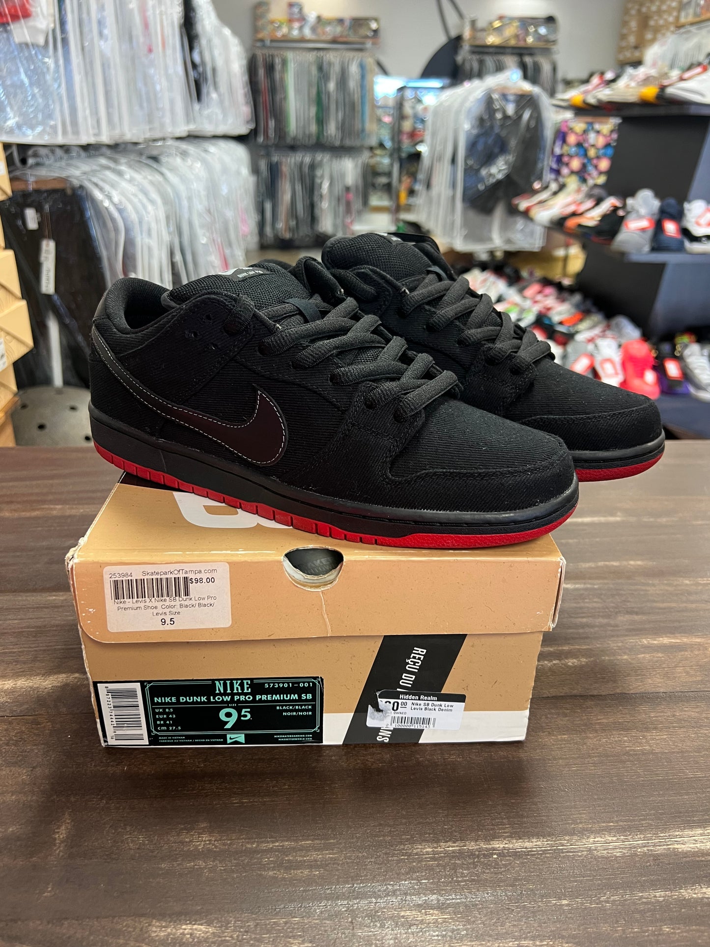 Nike SB Dunk Low Levis Black Denim