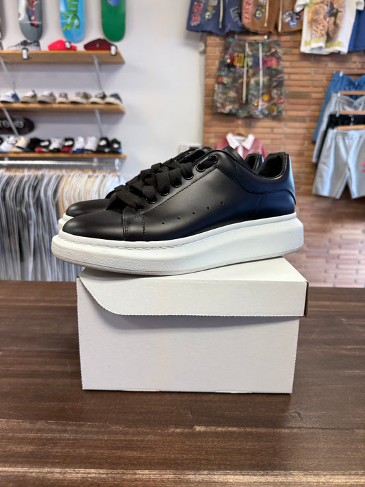 Alexander McQueen Oversized Sneaker Black