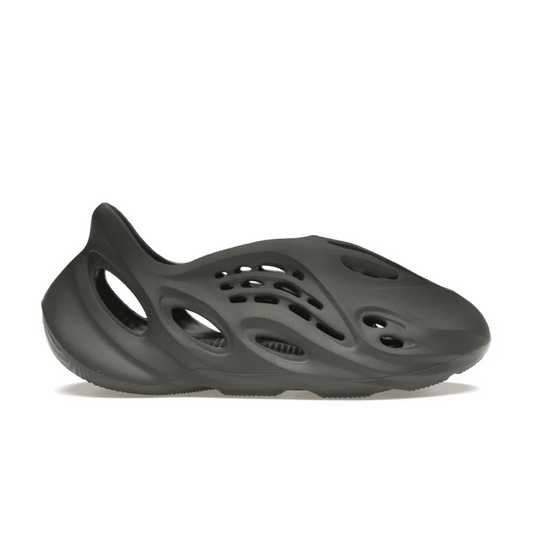 adidas Yeezy Foam RNR Carbon