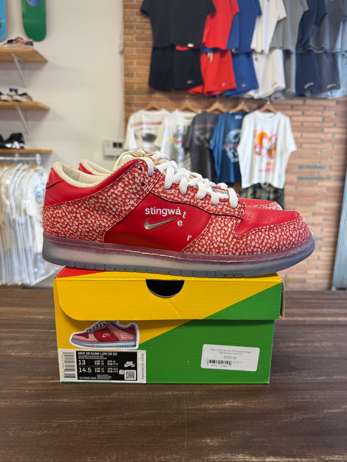 Nike SB Dunk Low Stingwater Magic Mushroom