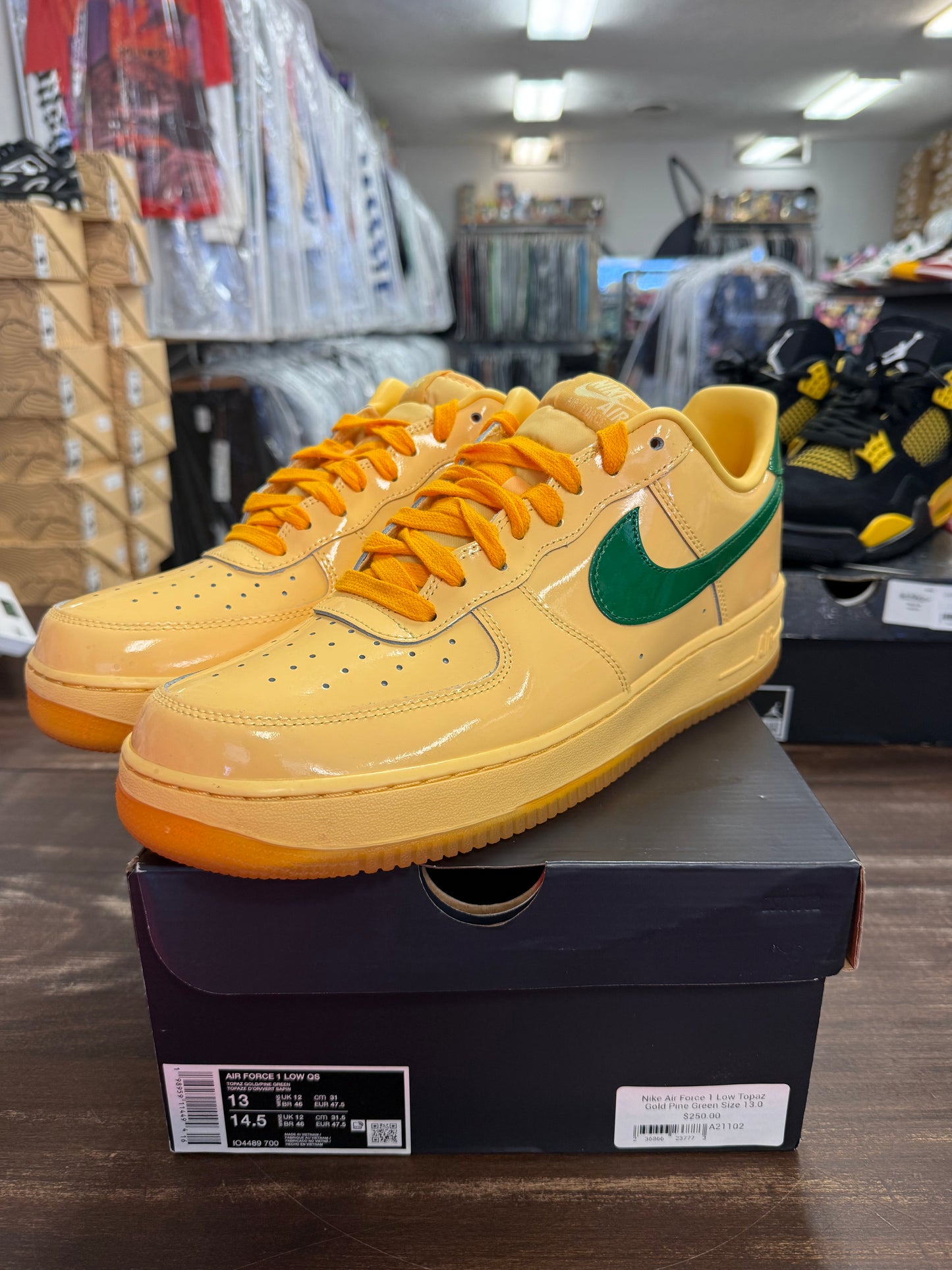 Nike Air Force 1 Low Topaz Gold Pine Green