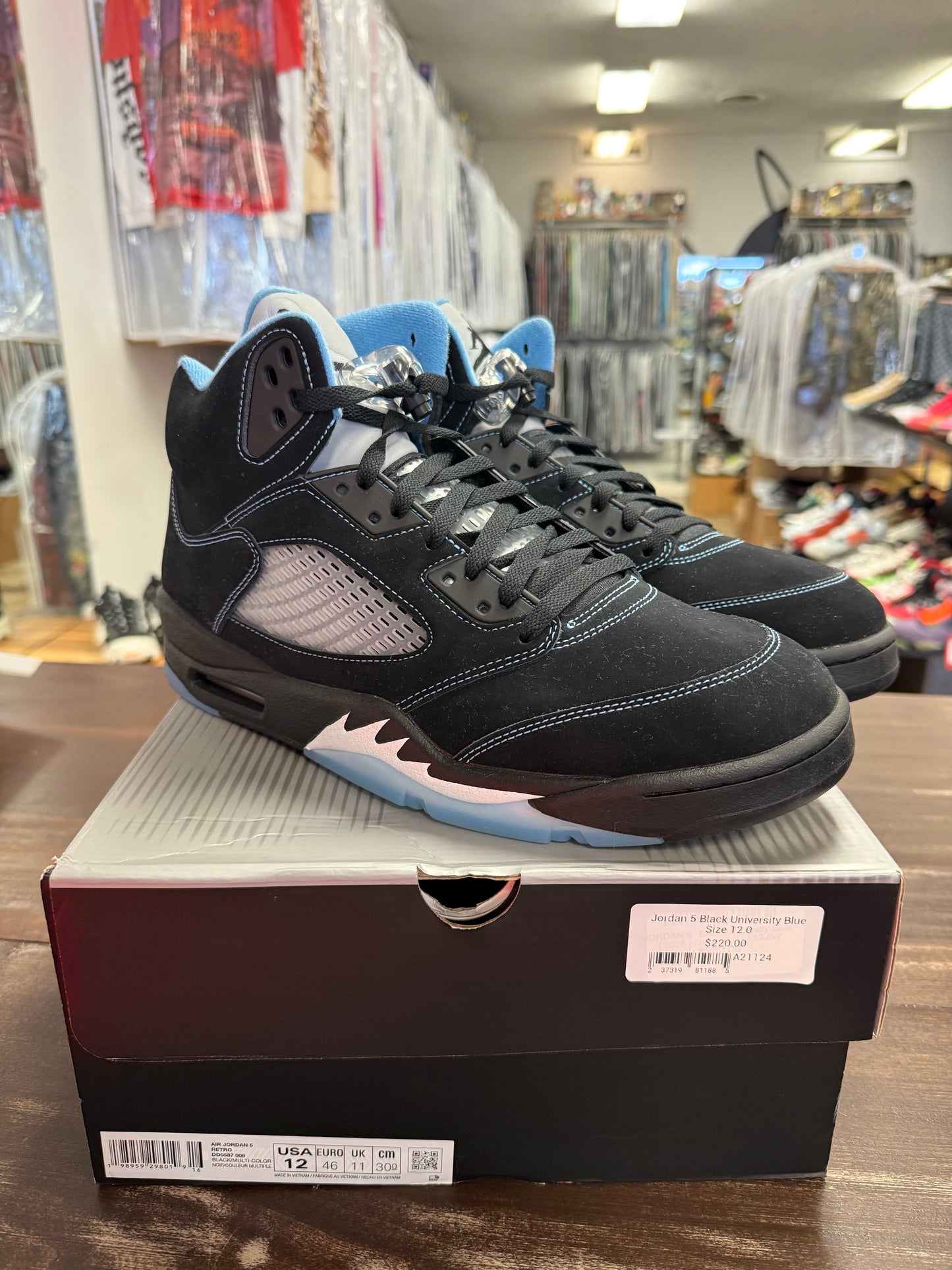 Jordan 5 Black University Blue