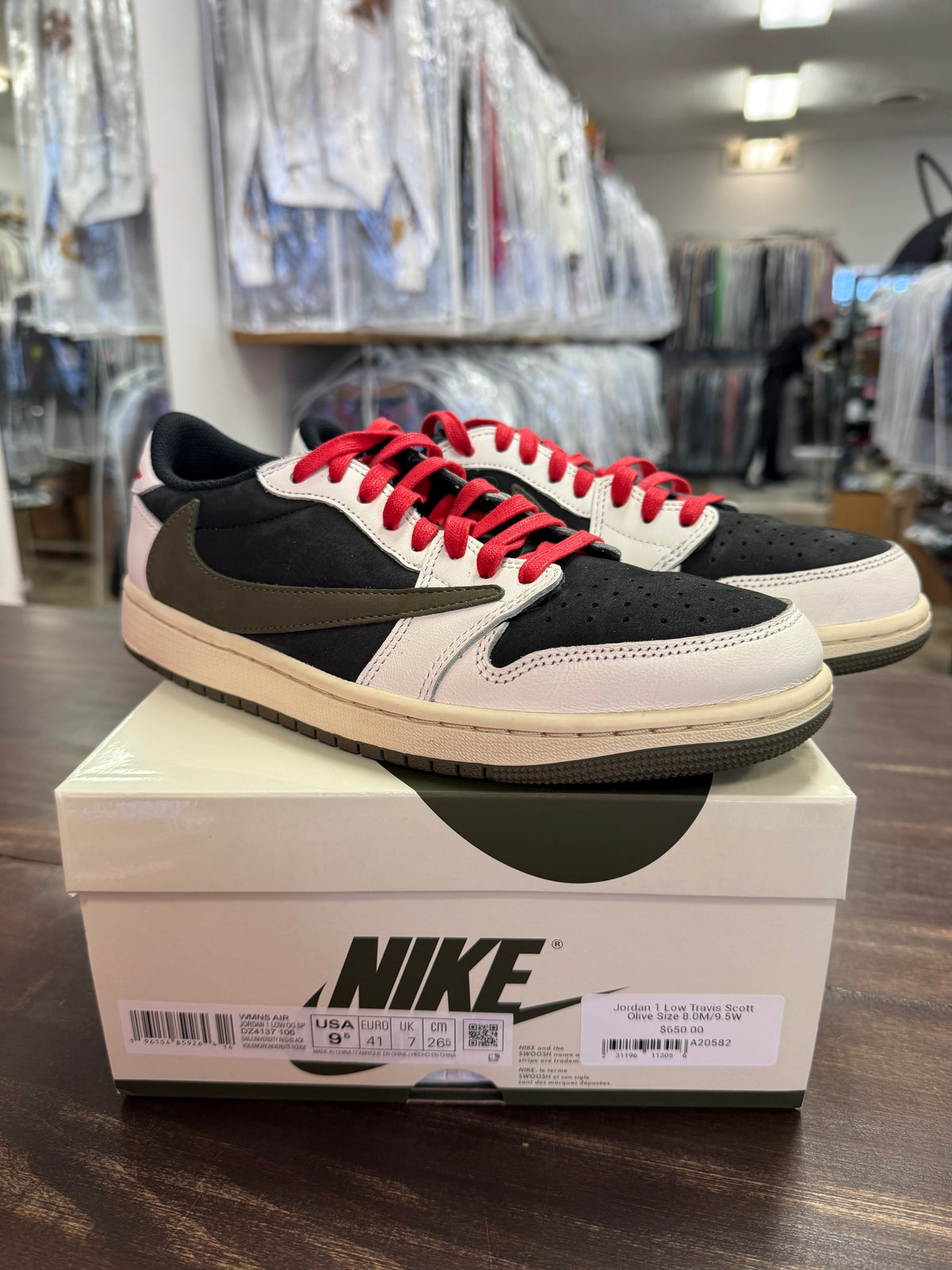 Jordan 1 Low Travis Scott Olive