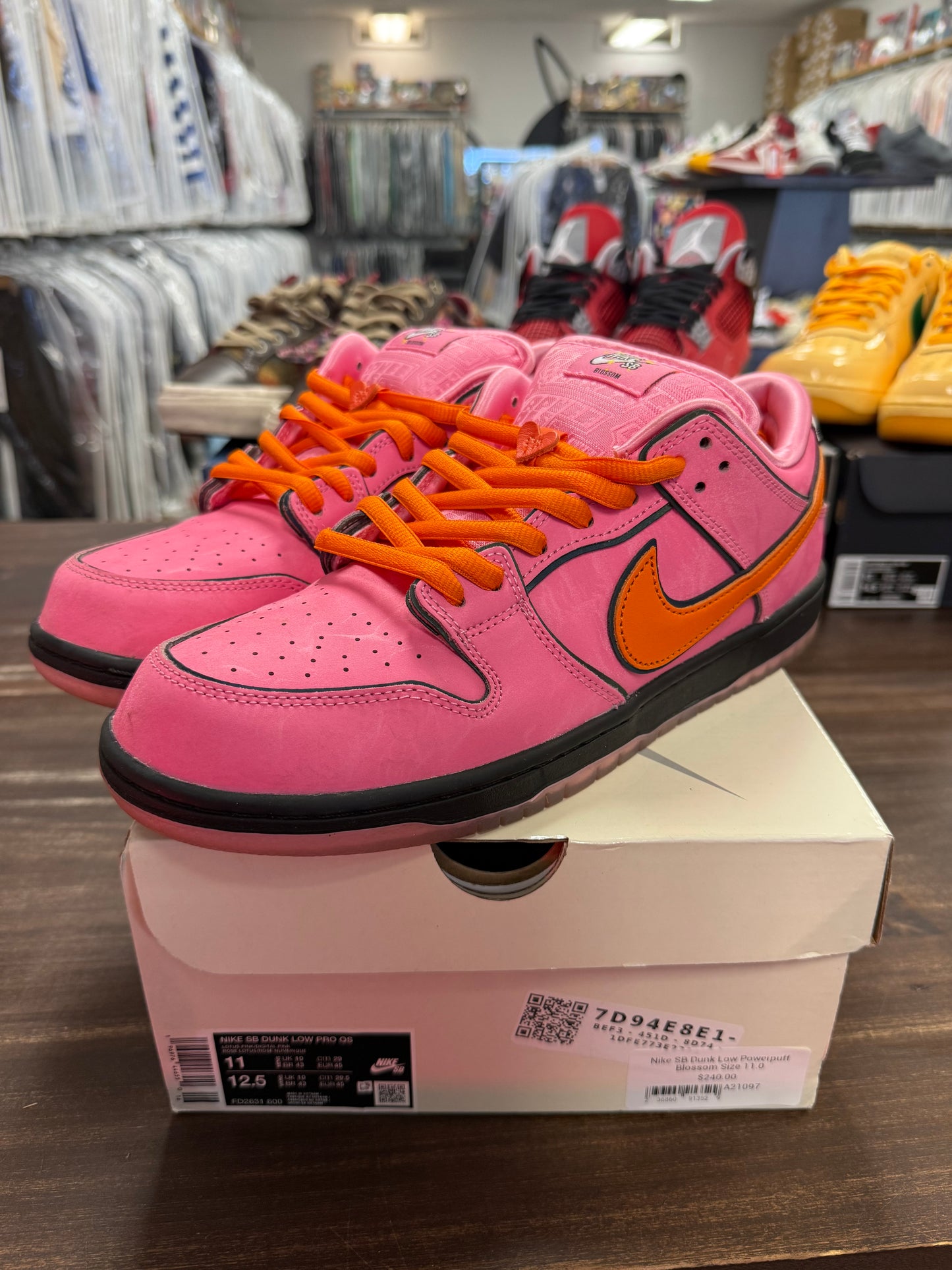 Nike SB Dunk Low Powerpuff Blossom