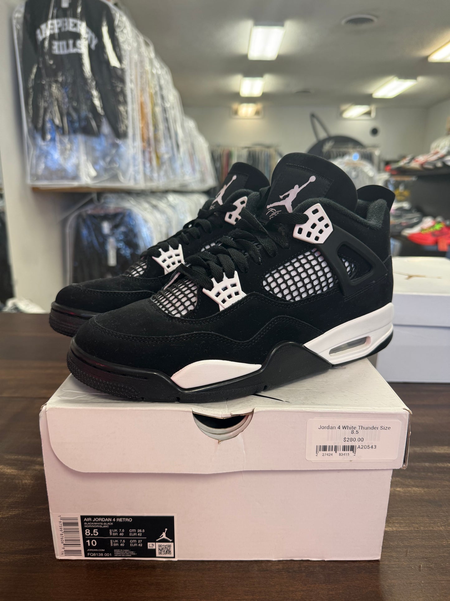 Jordan 4 White Thunder