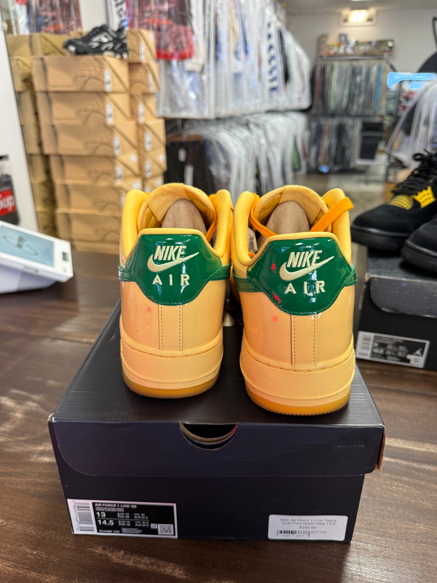 Nike Air Force 1 Low Topaz Gold Pine Green
