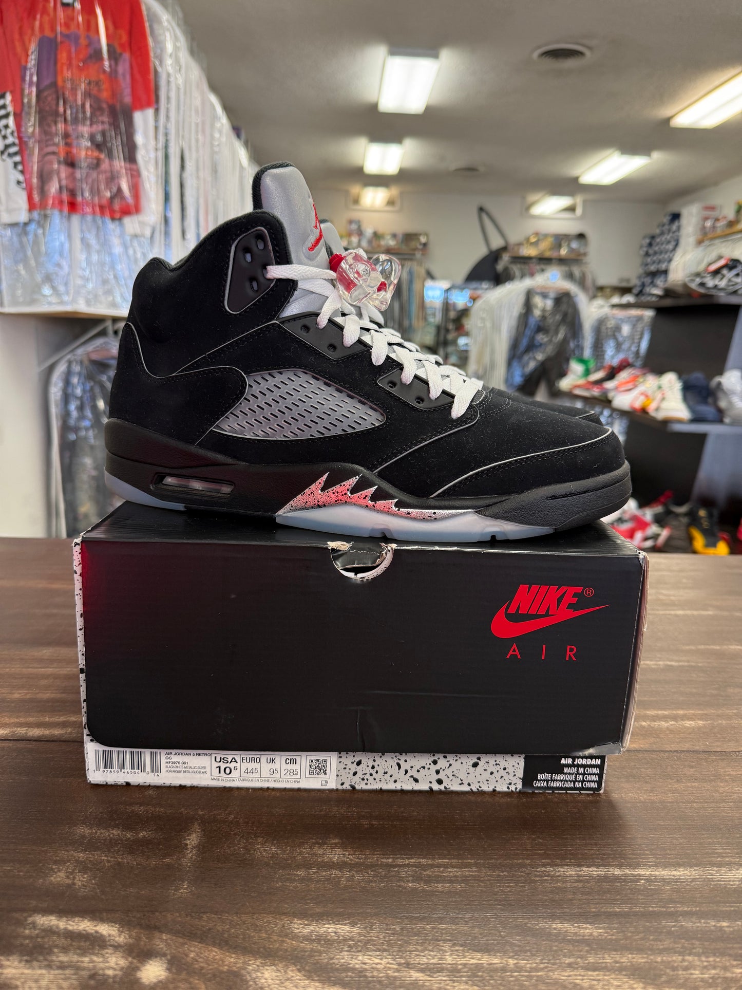 Jordan 5 Black Metallic Reimagined