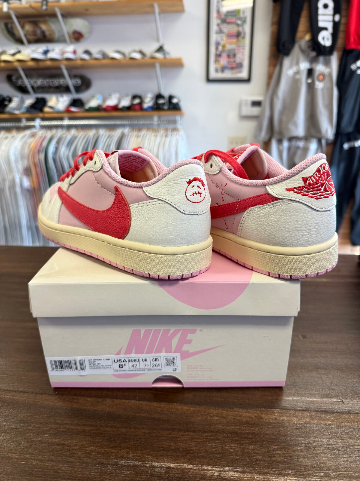 Jordan 1 Low OG SP Travis Scott Sail Tropical Pink