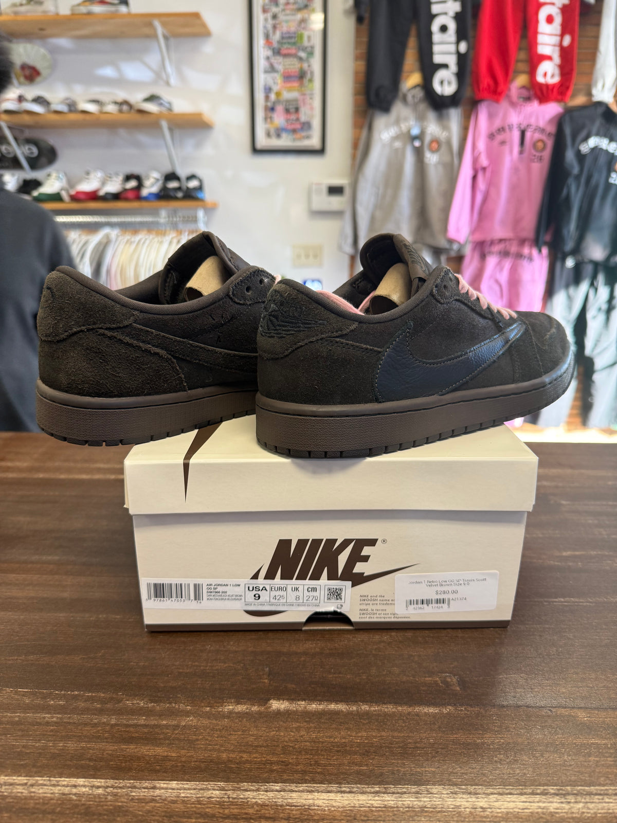 Jordan 1 Retro Low OG SP Travis Scott Velvet Brown