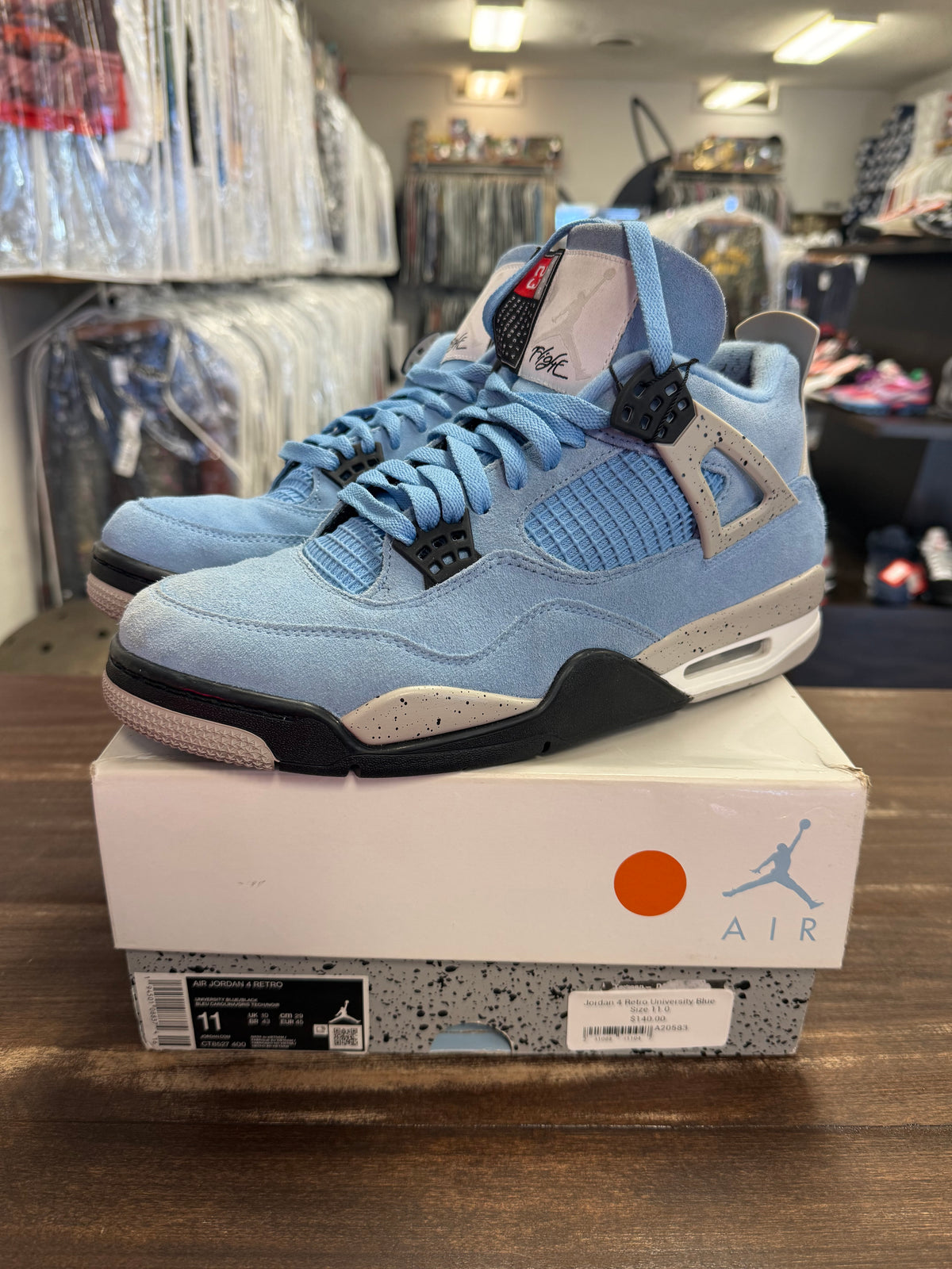 Jordan 4 Retro University Blue