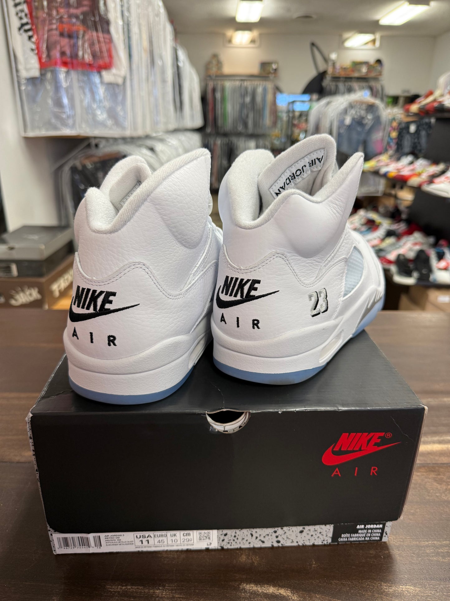 Jordan 5 White Metallic 2026