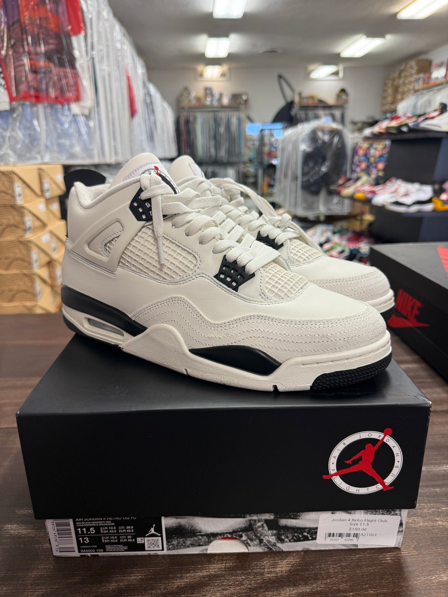 Jordan 4 Retro Flight Club