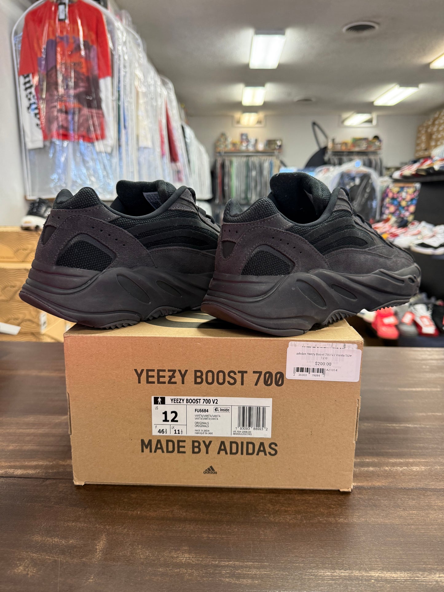 adidas Yeezy Boost 700 V2 Vanta