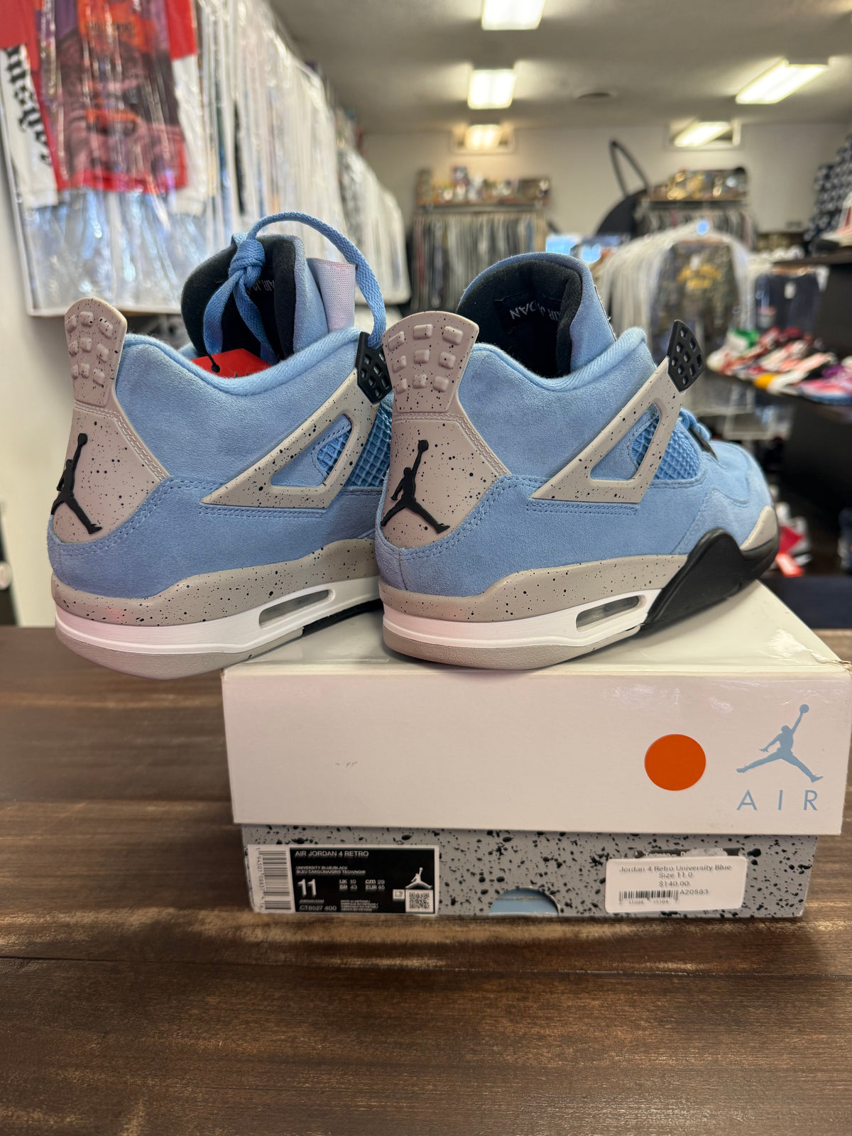 Jordan 4 Retro University Blue