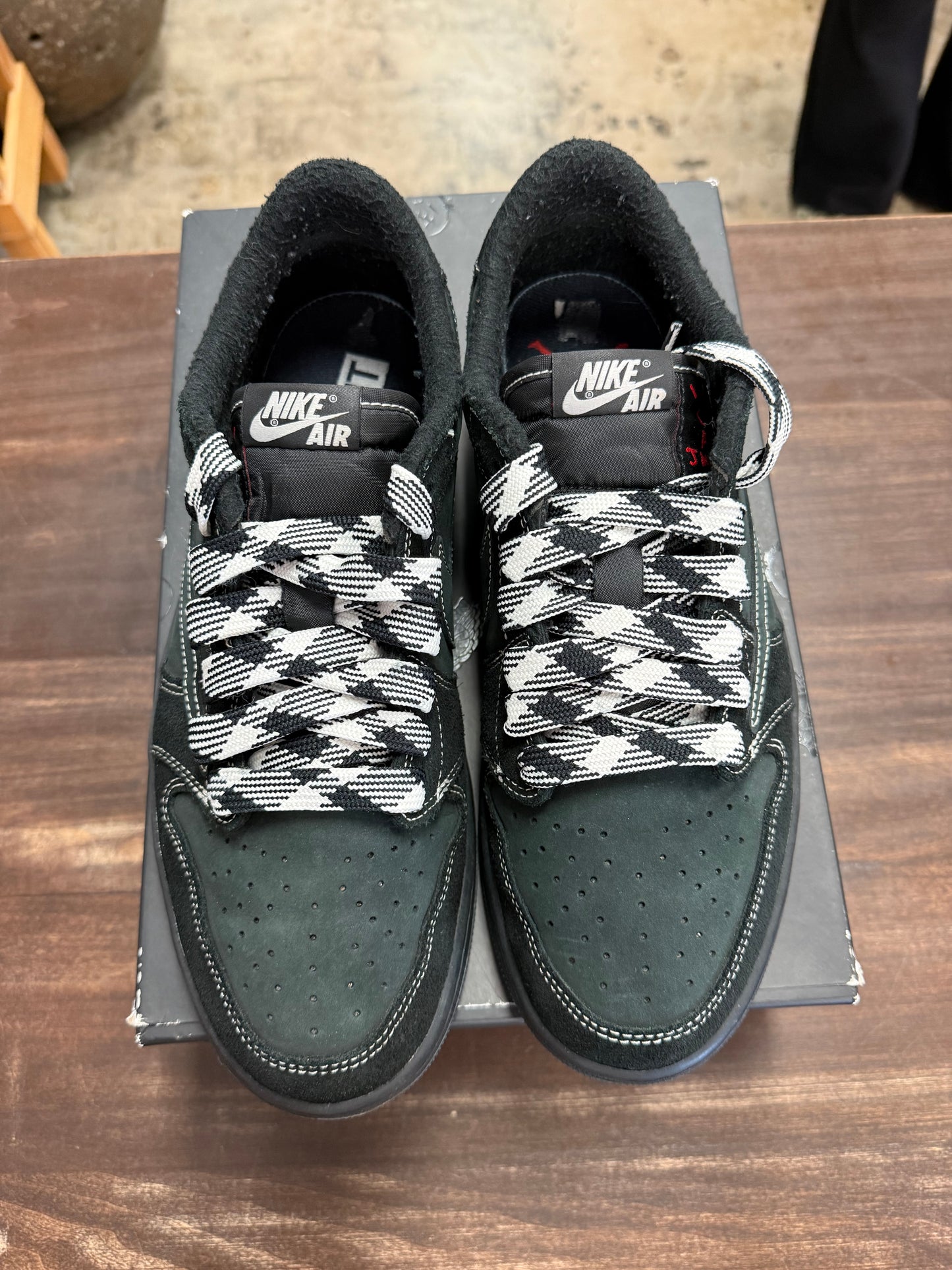 Jordan 1 Retro Travis Scott Black Phantom