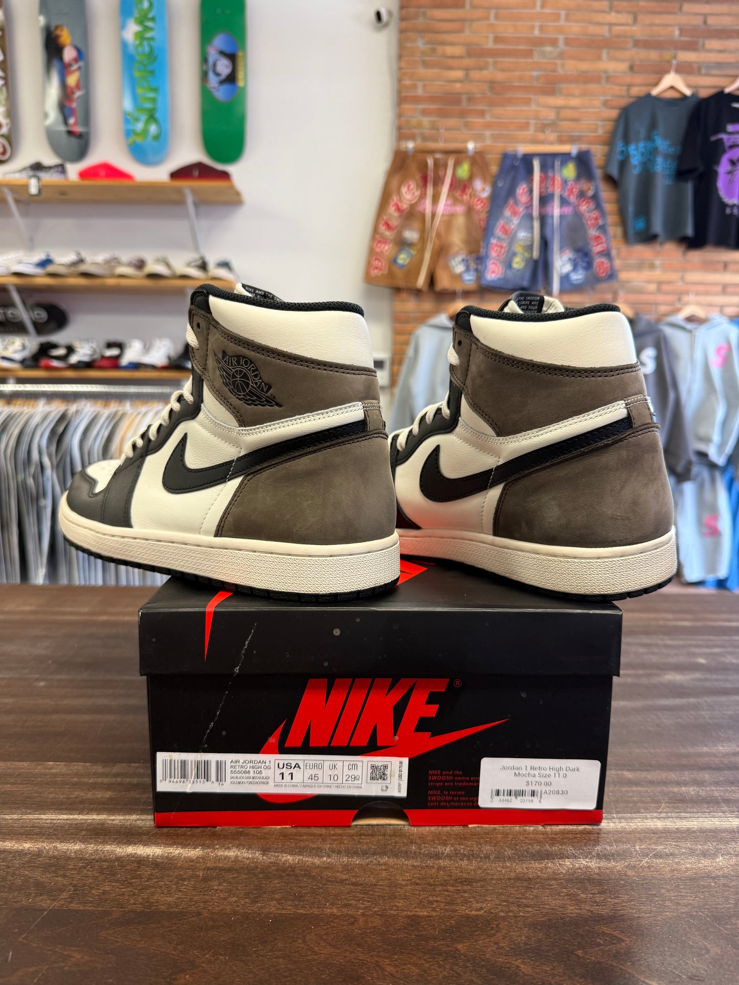 Jordan 1 Retro High Dark Mocha