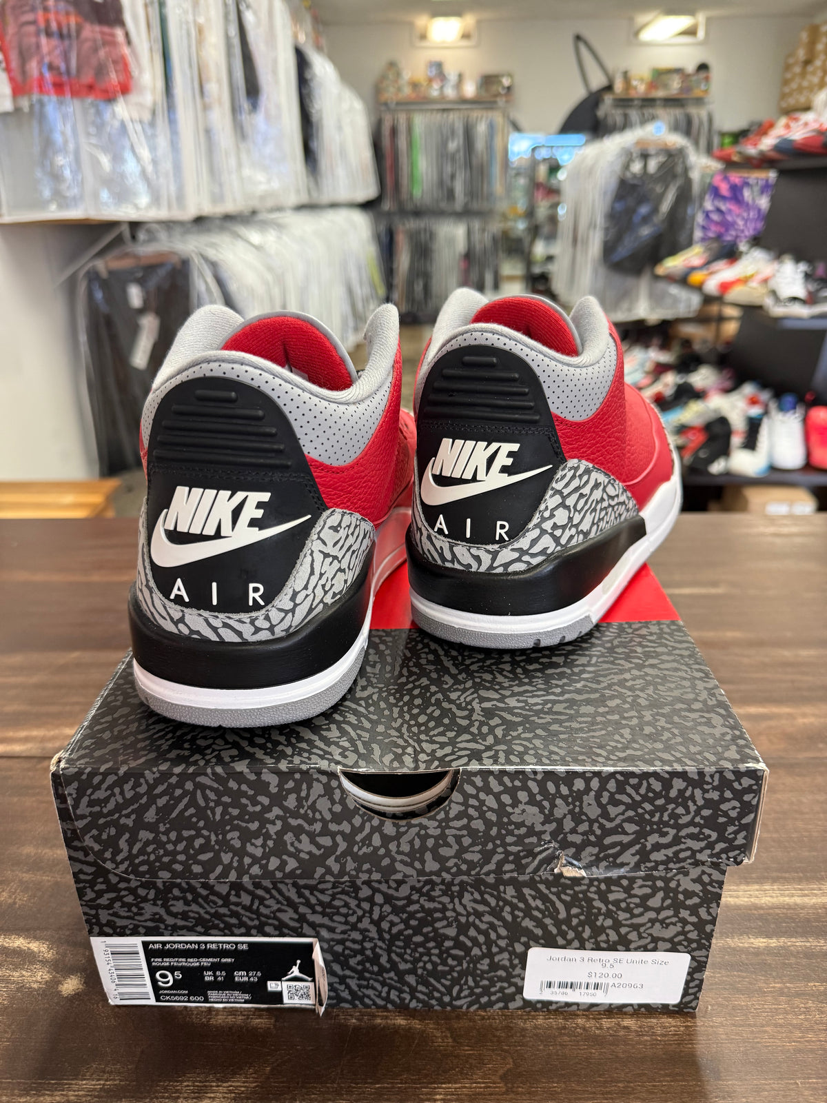 Jordan 3 Retro SE Unite
