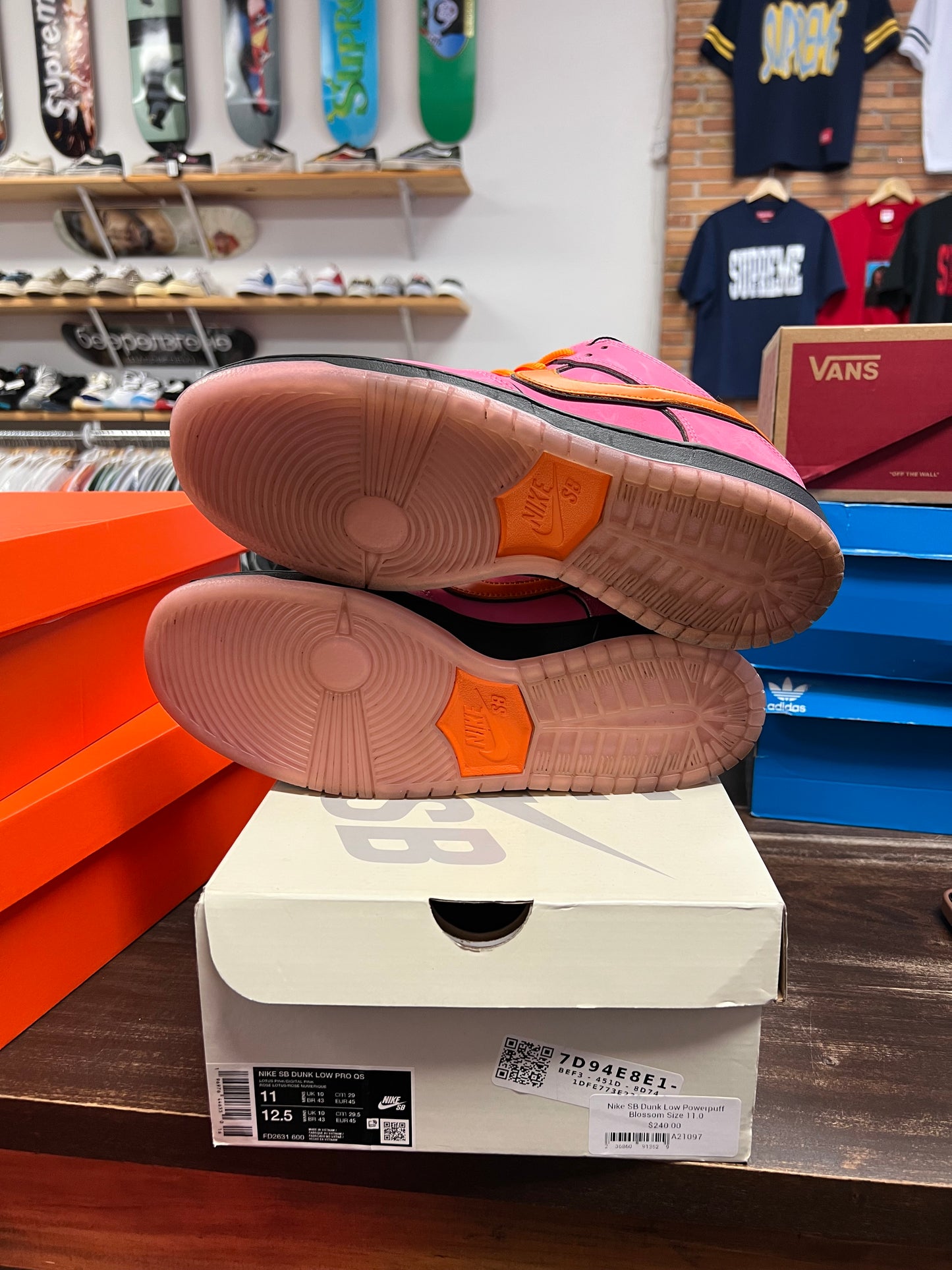 Nike SB Dunk Low Powerpuff Blossom