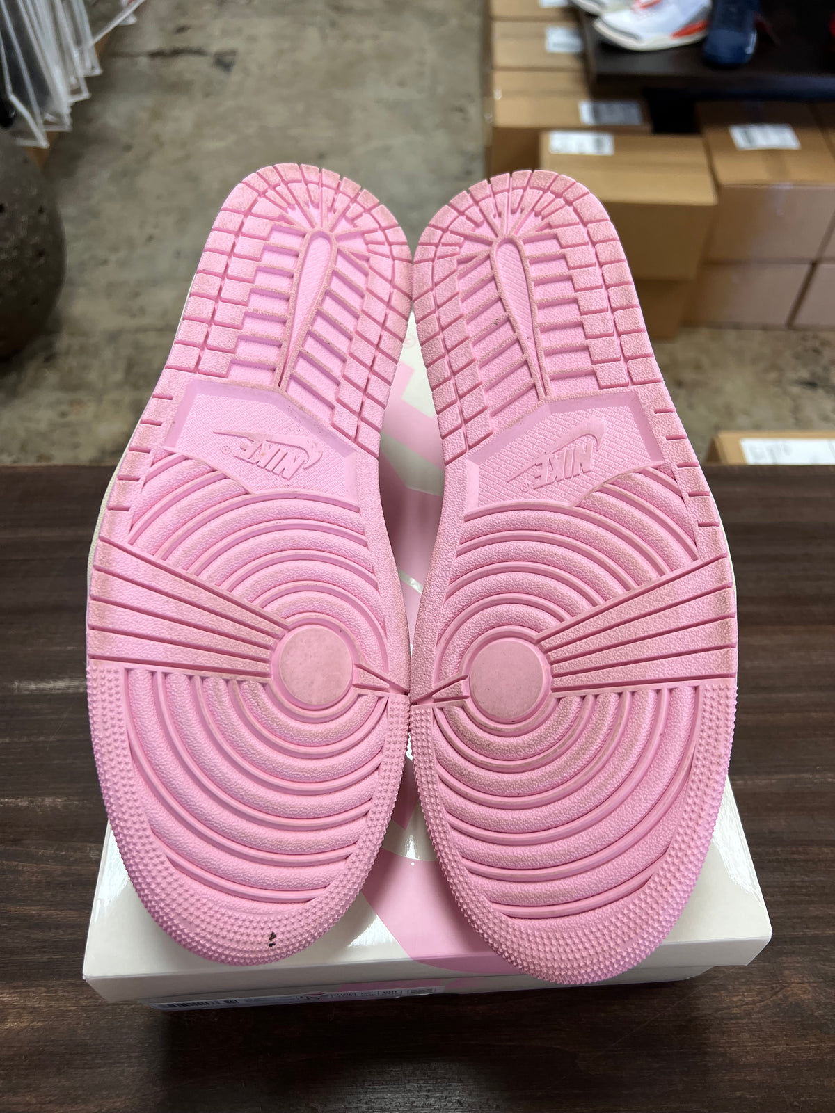 Jordan 1 Retro Low OG SP Travis Scott Sail Tropical Pink
