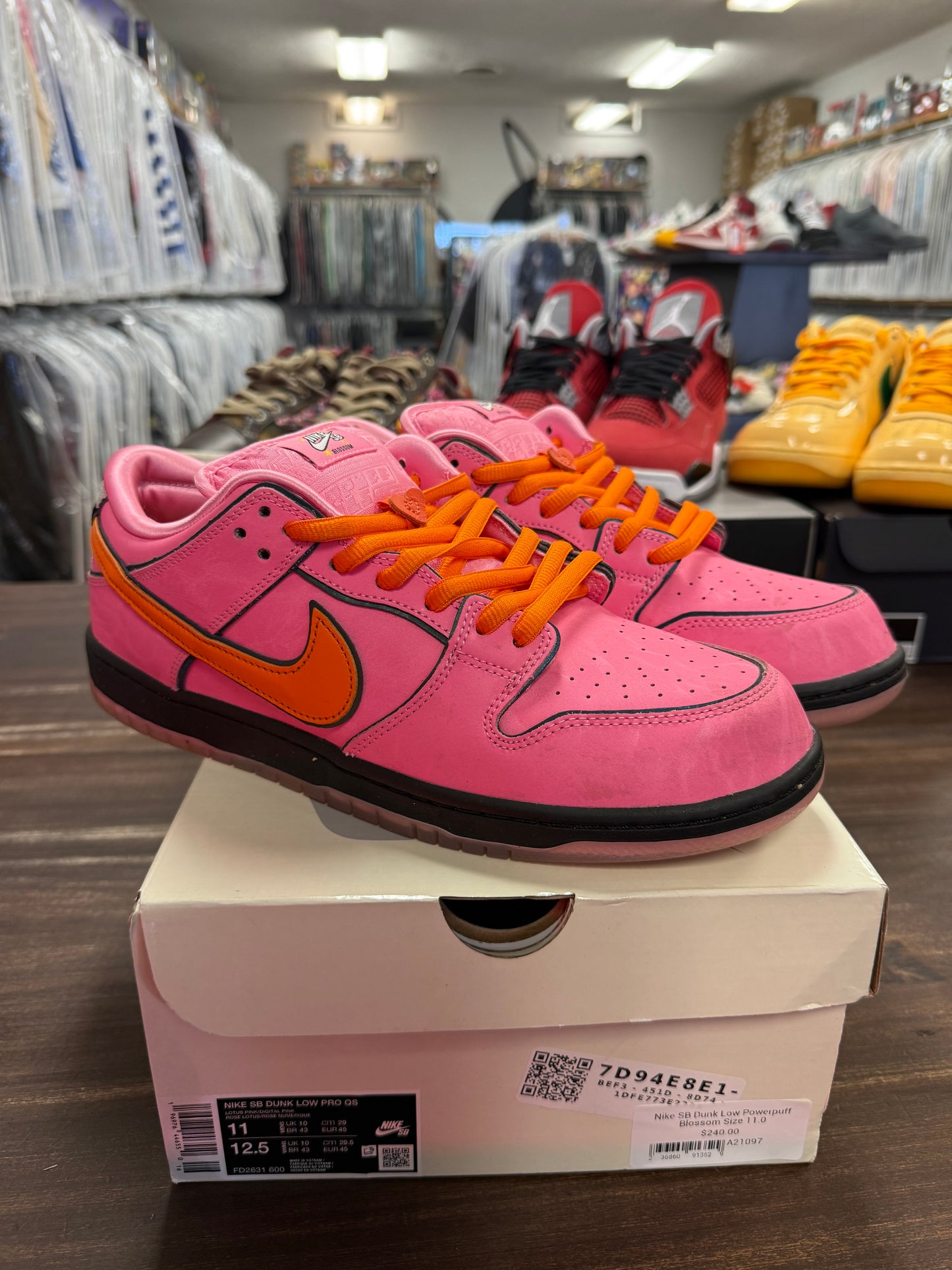 Nike SB Dunk Low Powerpuff Blossom