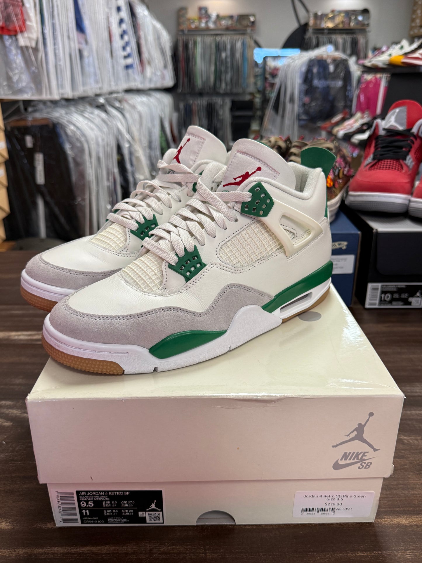 Jordan 4 Retro SB Pine Green