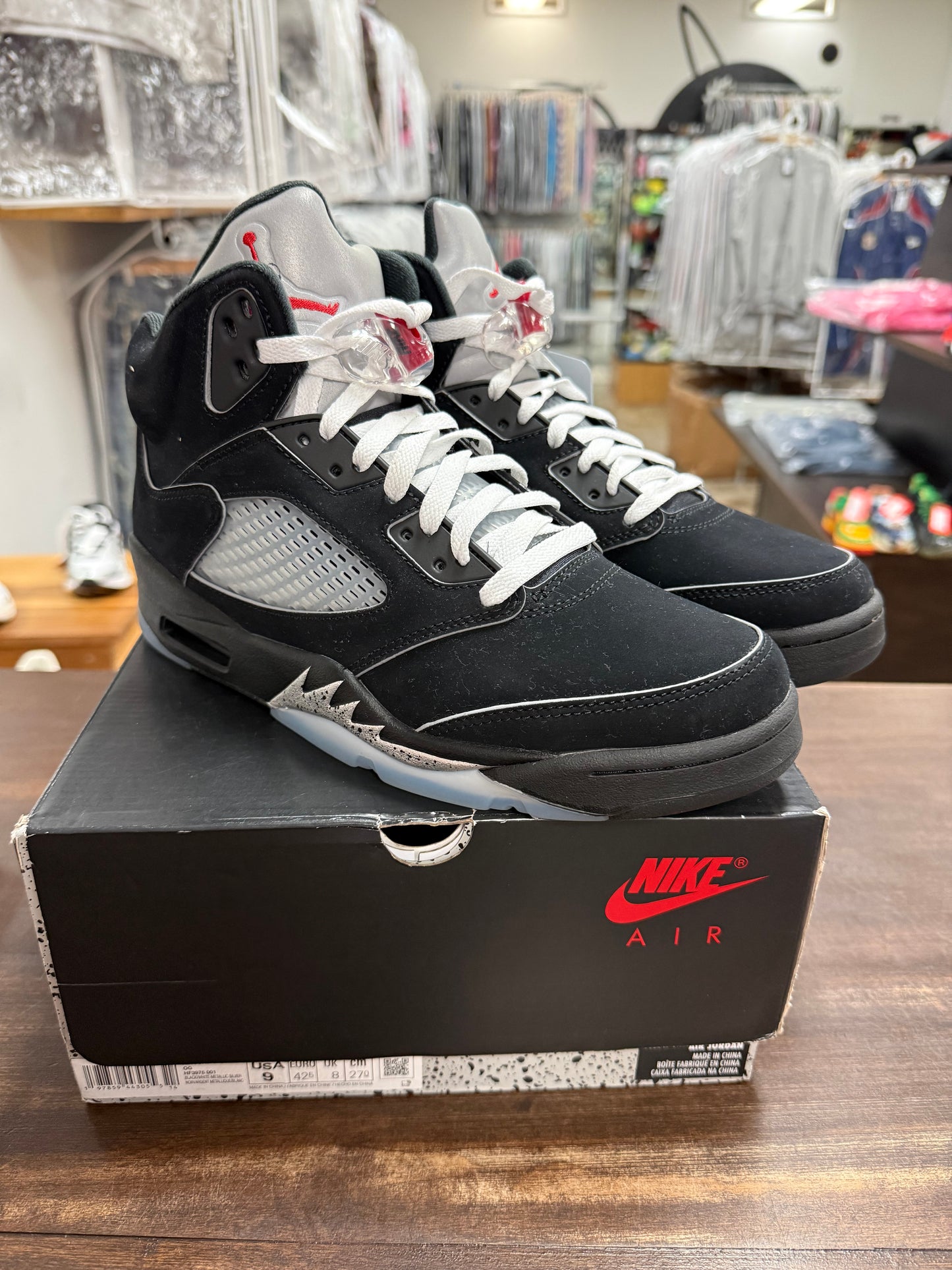 Jordan 5 OG Black Metallic Reimagined