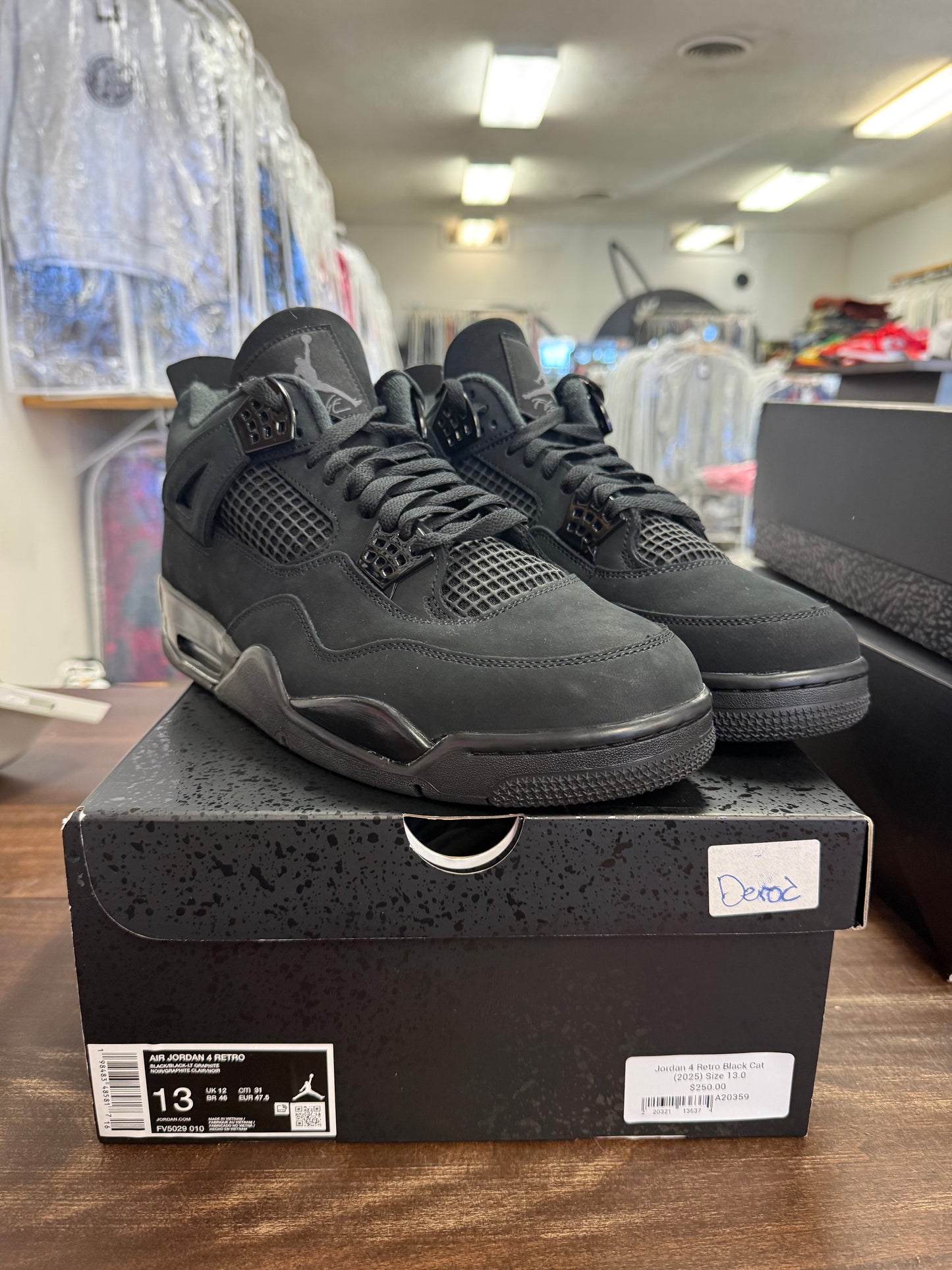 Jordan 4 Retro Black Cat (2025)
