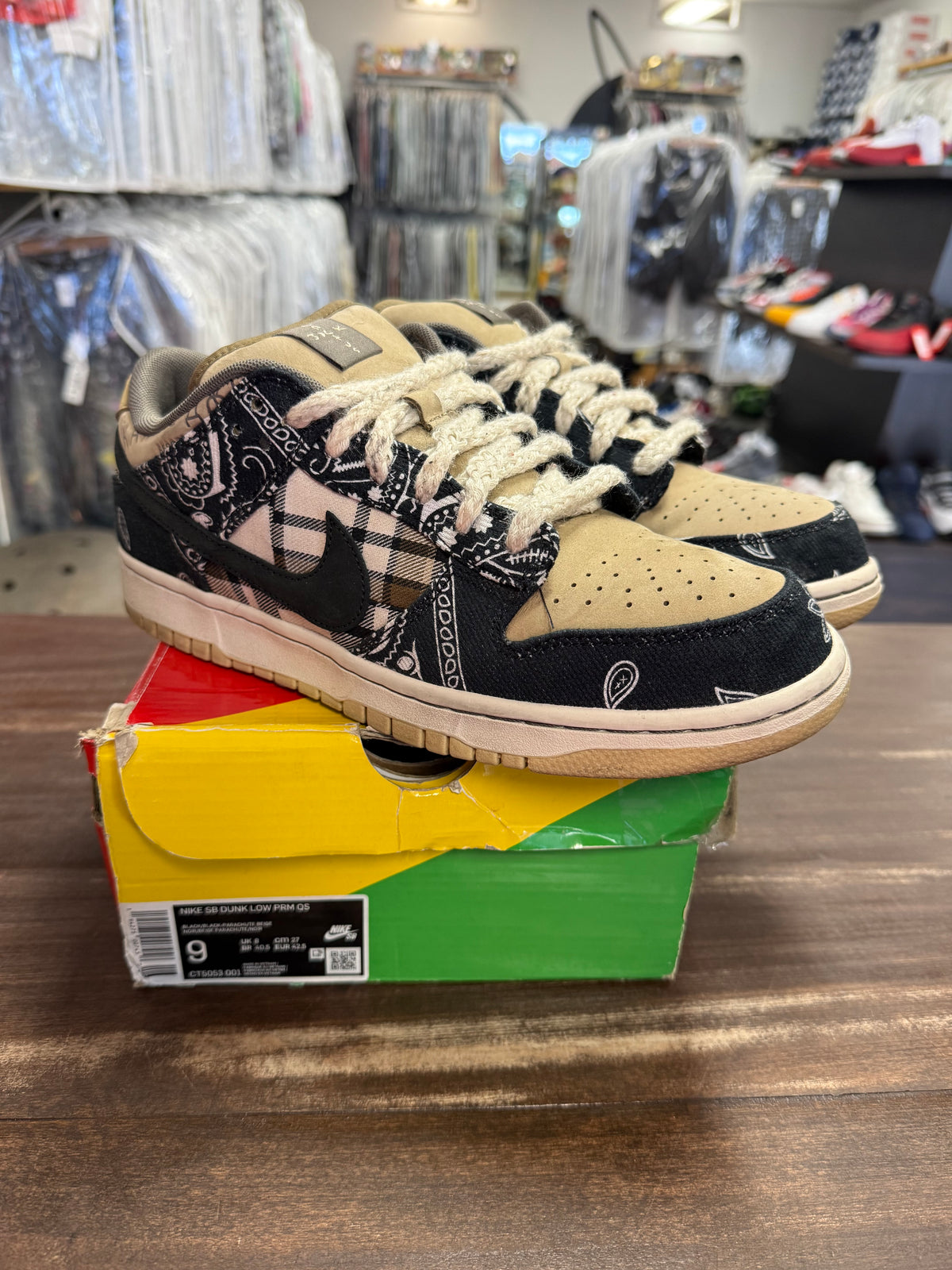 Nike SB Dunk Low Travis Scott
