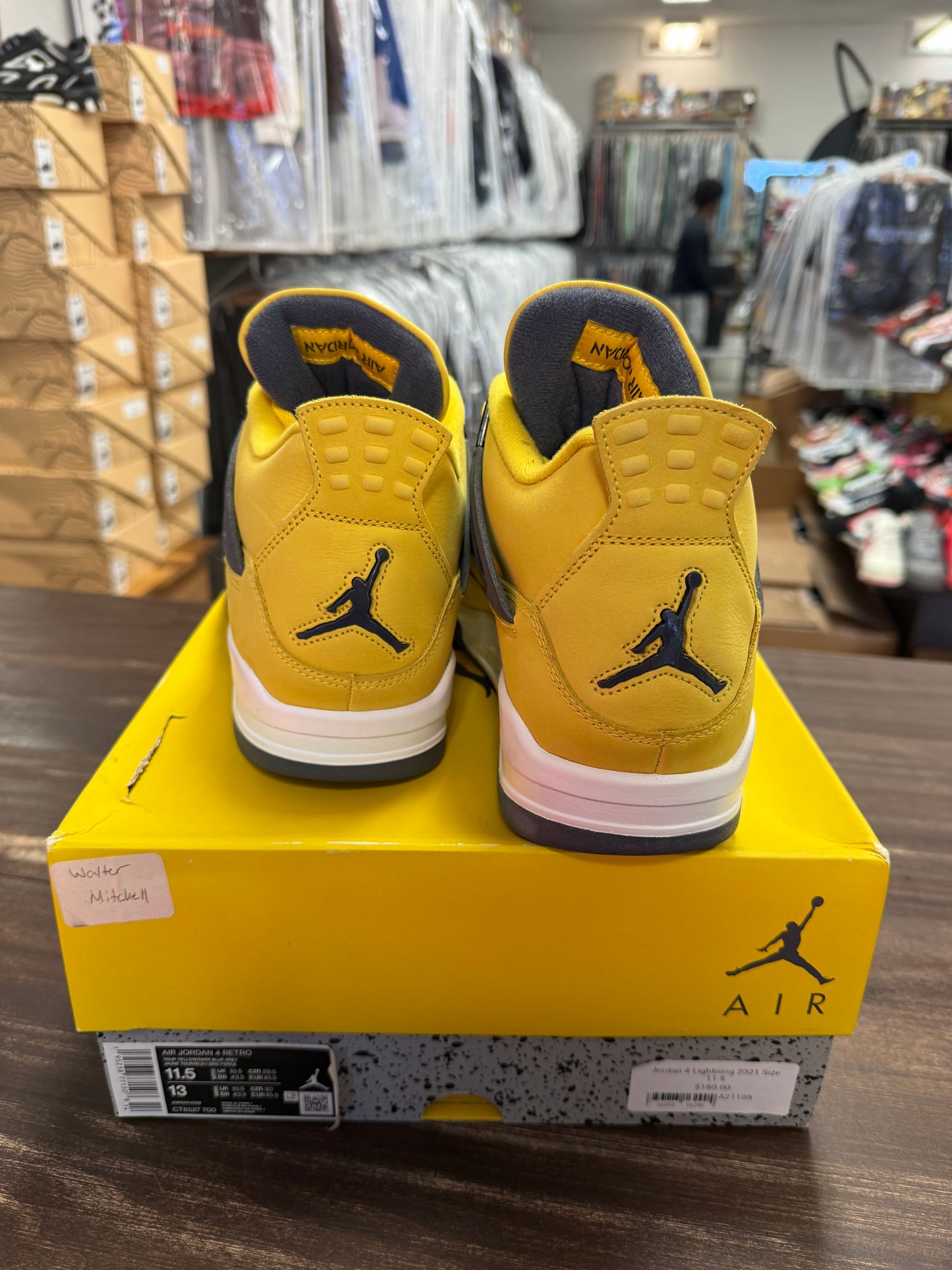 Jordan 4 Lightning 2021