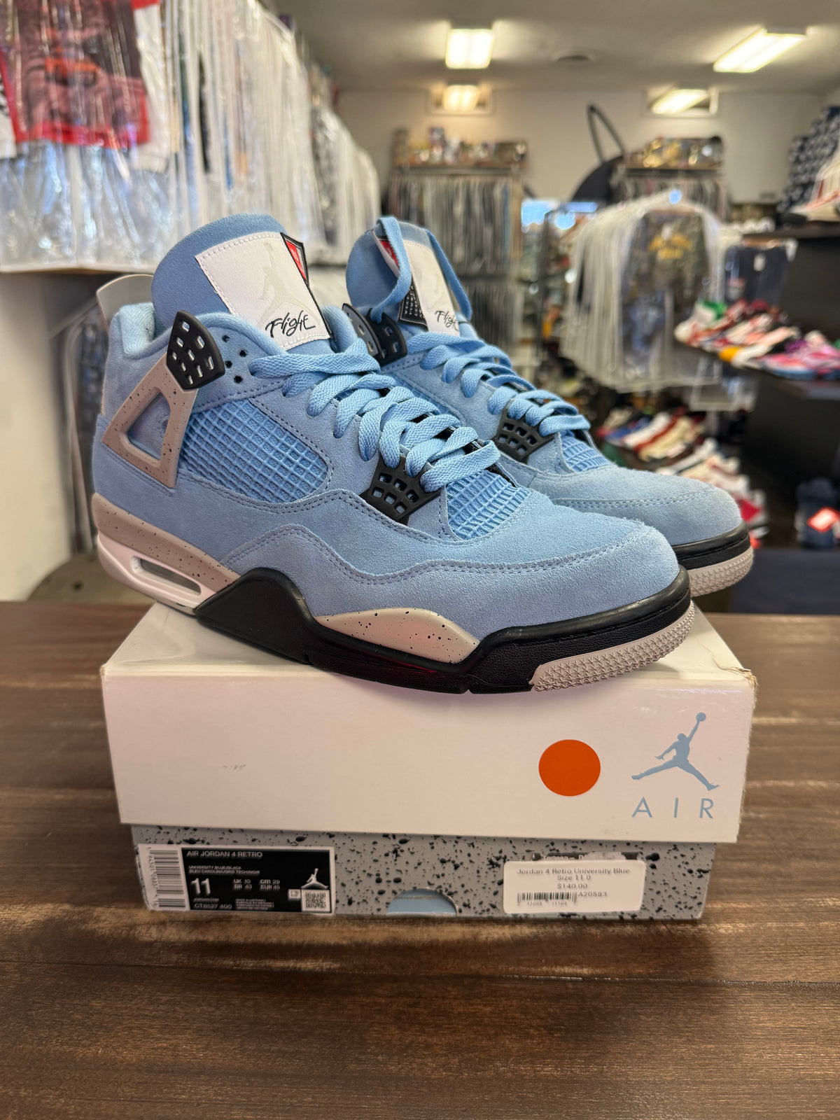 Jordan 4 Retro University Blue