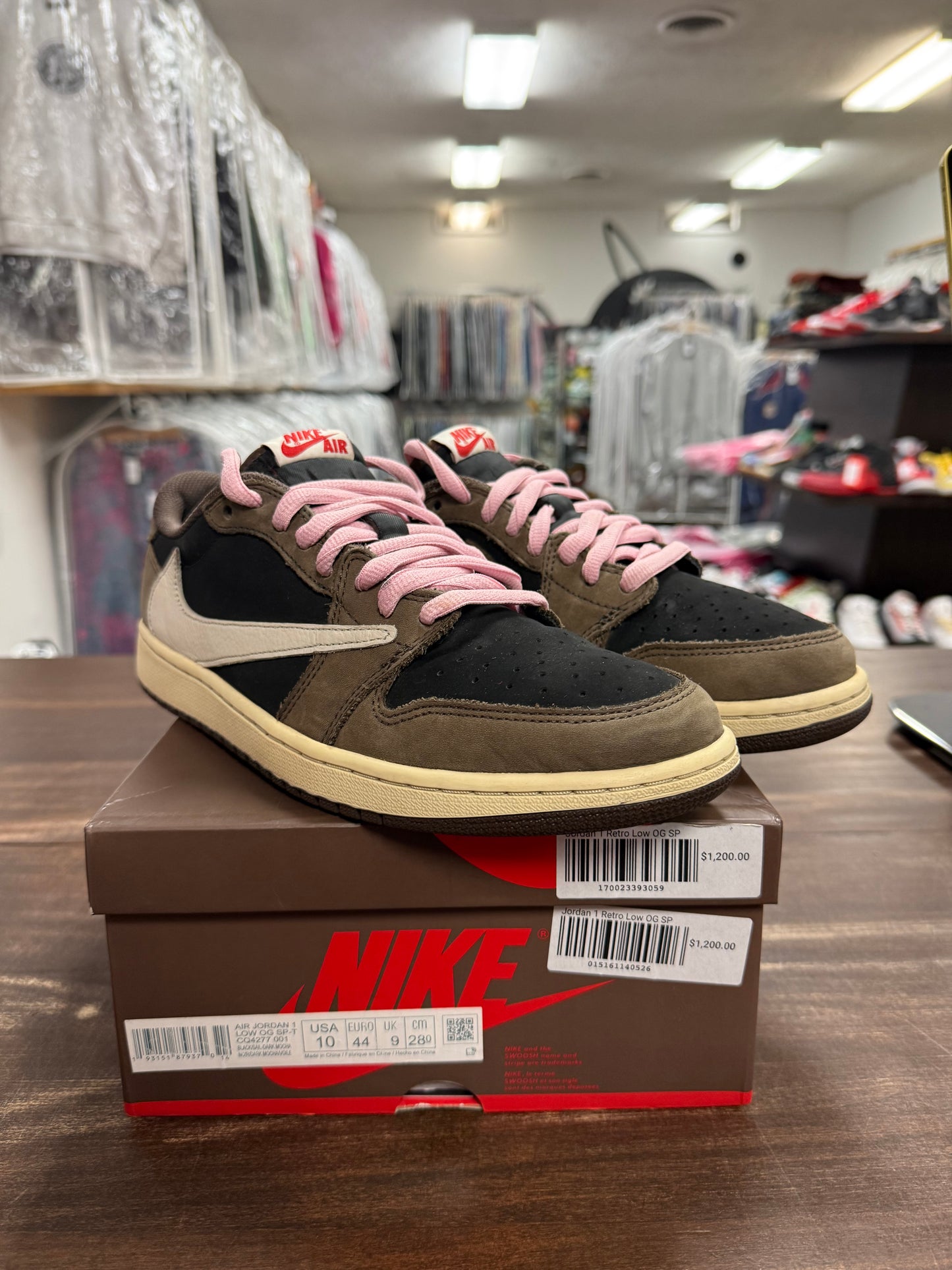 Jordan 1 Low Travis Scott Mocha