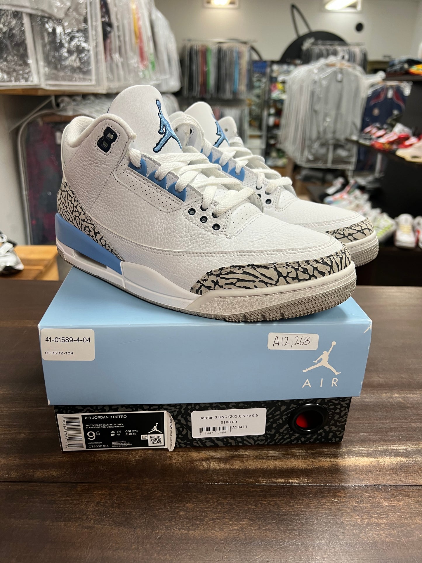 Jordan 3 UNC (2020)