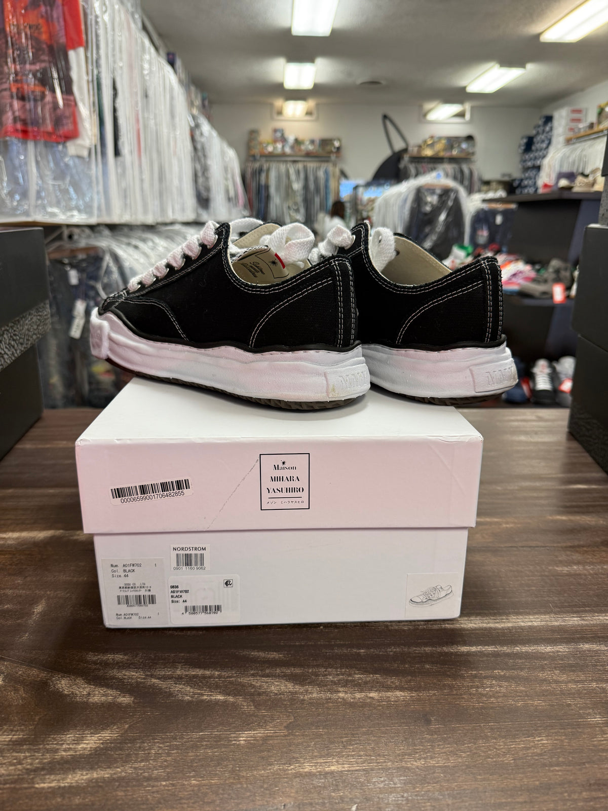 Maison Mihara Yasuhiro Peterson OG Sole Canvas Low Black
