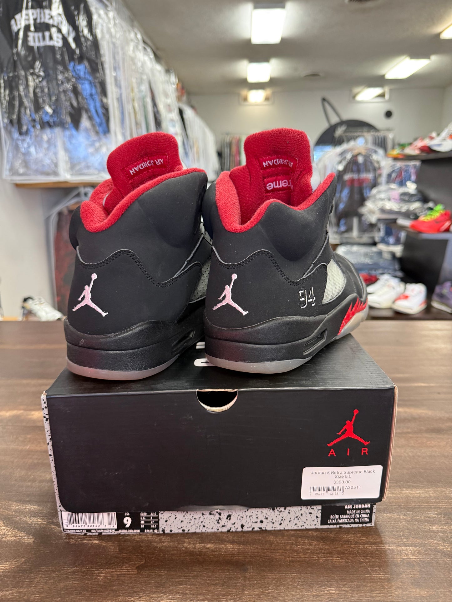 Jordan 5 Retro Supreme Black