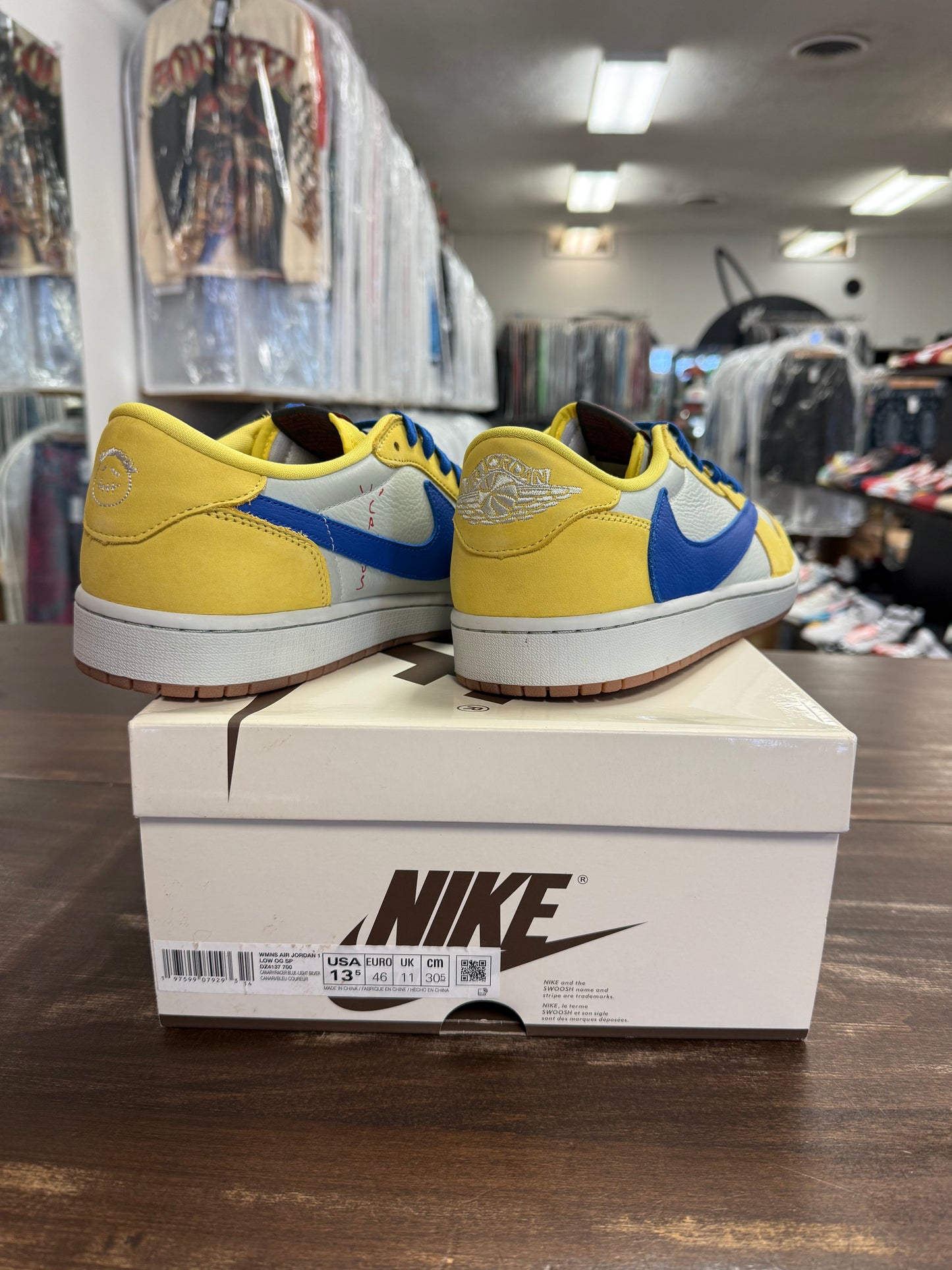 Jordan 1 Low Travis Scott Canary