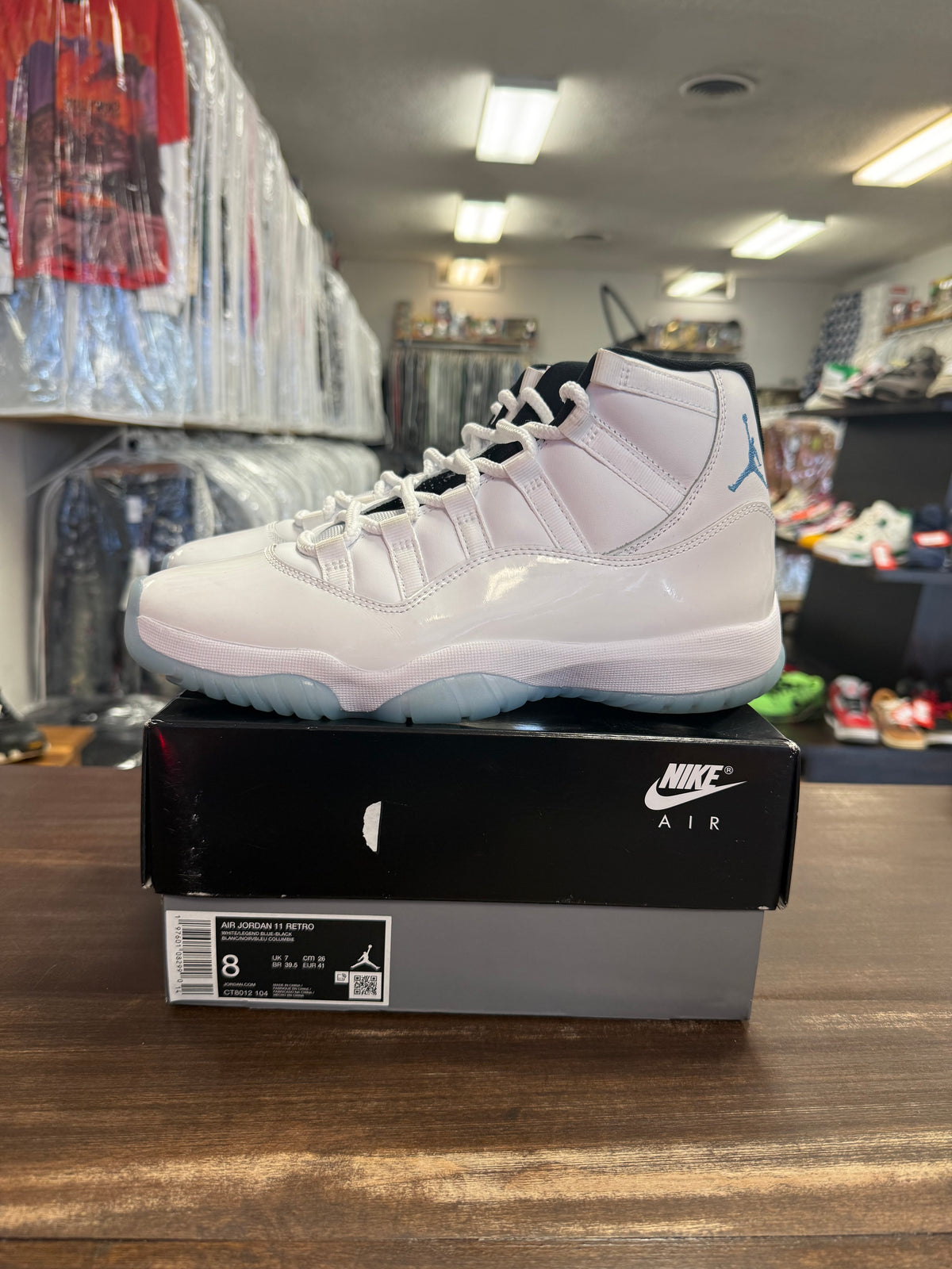 Jordan 11 Legend Blue 2024