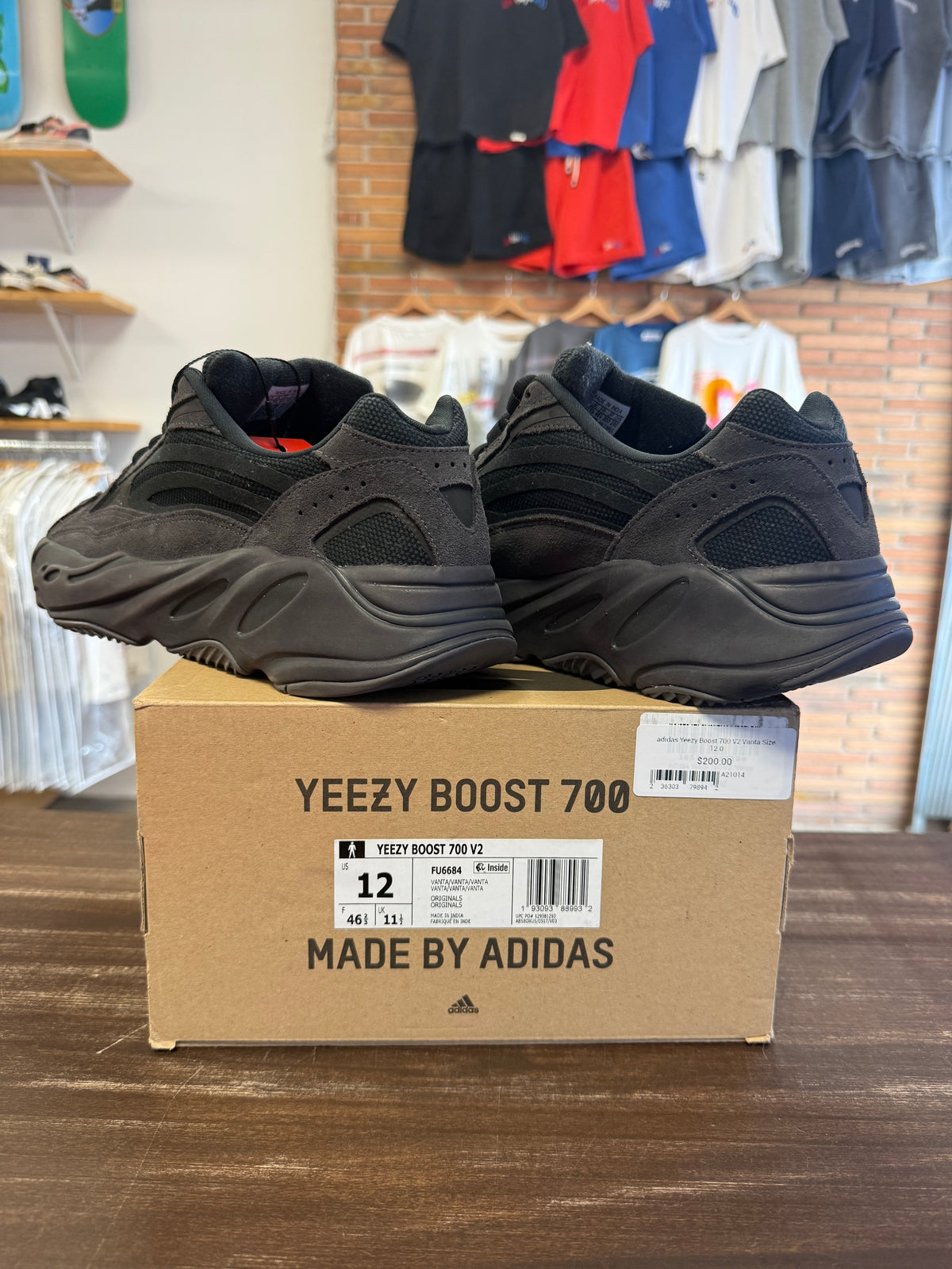 adidas Yeezy Boost 700 V2 Vanta