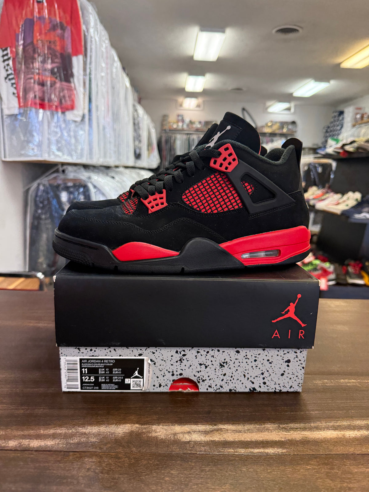 Jordan 4 Red Thunder