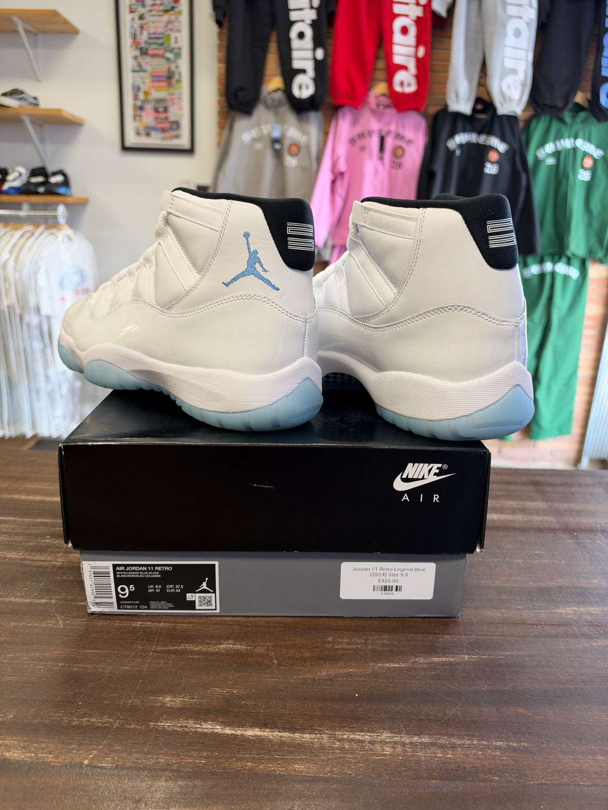 Jordan 11 Retro Legend Blue (2024)