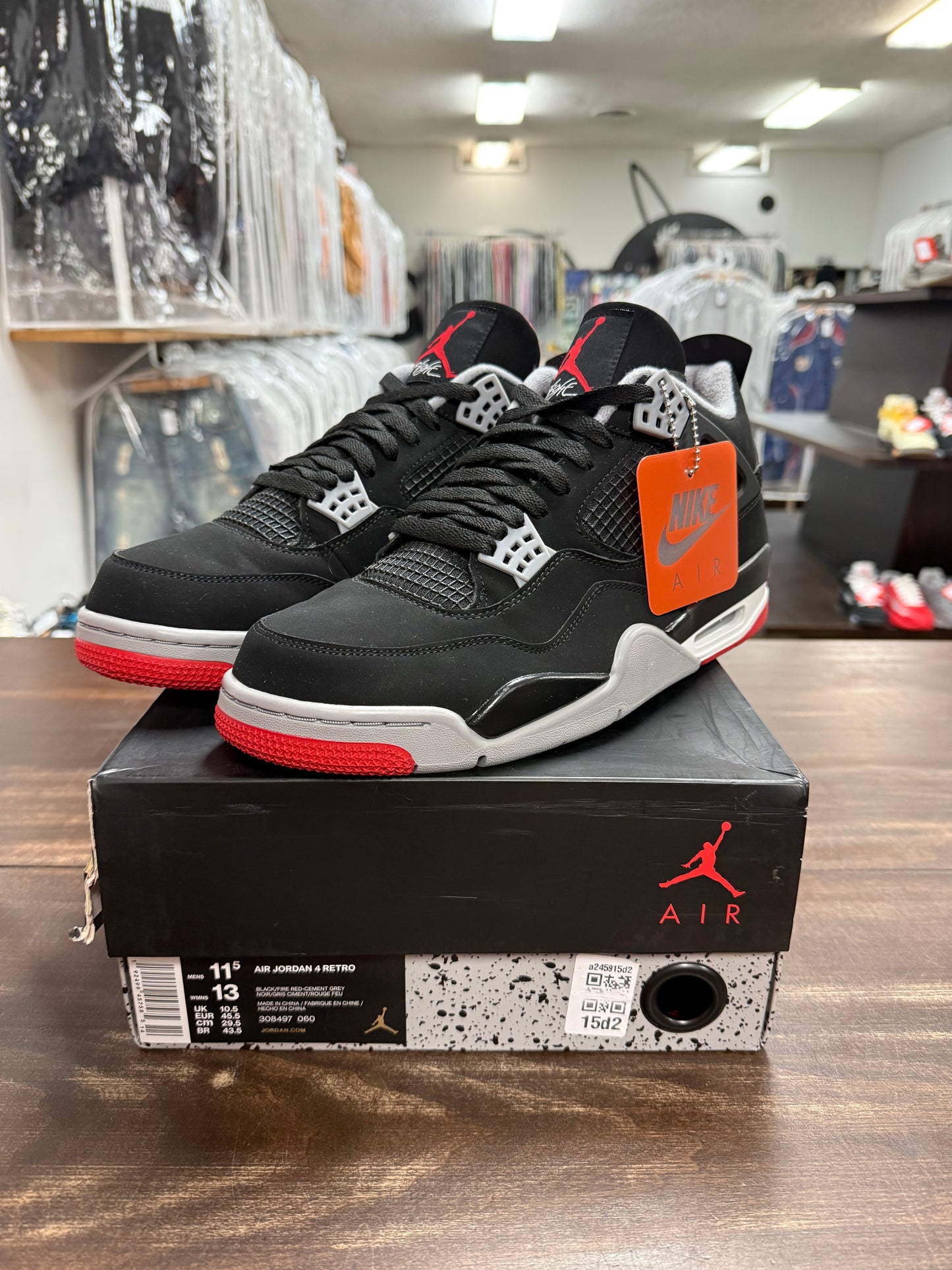 Jordan 4 Retro Bred (2019)