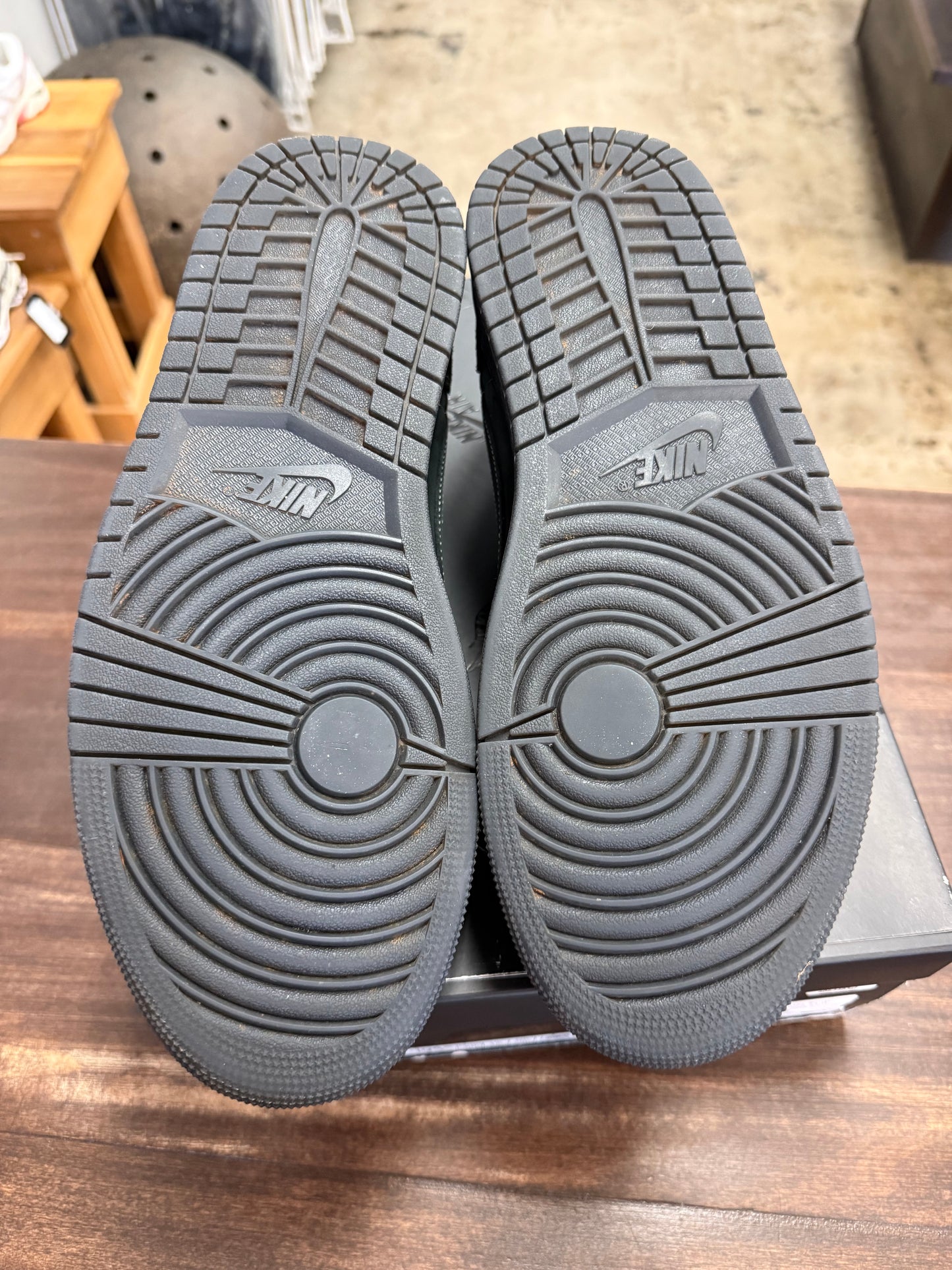 Jordan 1 Retro Travis Scott Black Phantom