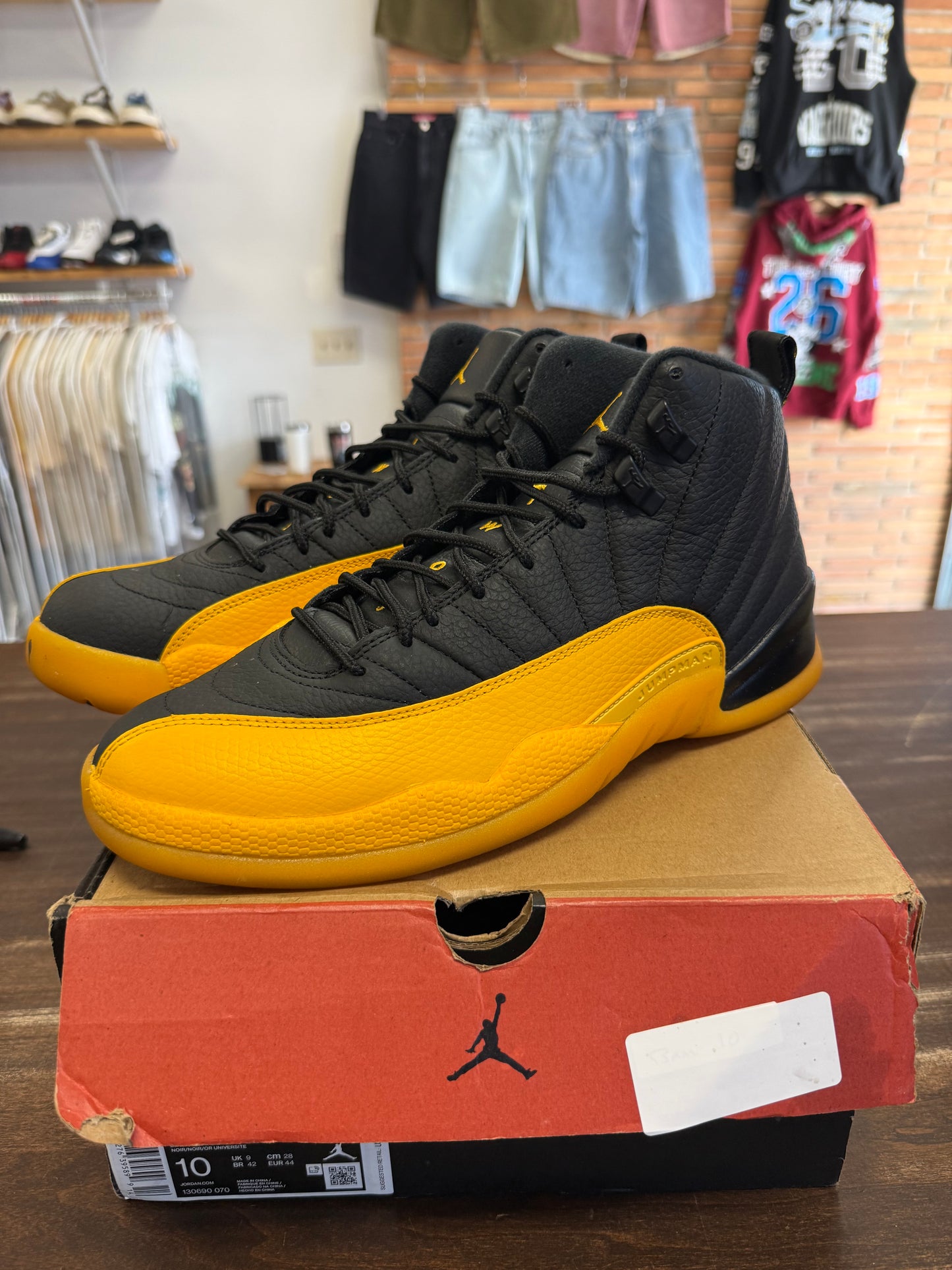 Jordan 12 Retro Black University Gold