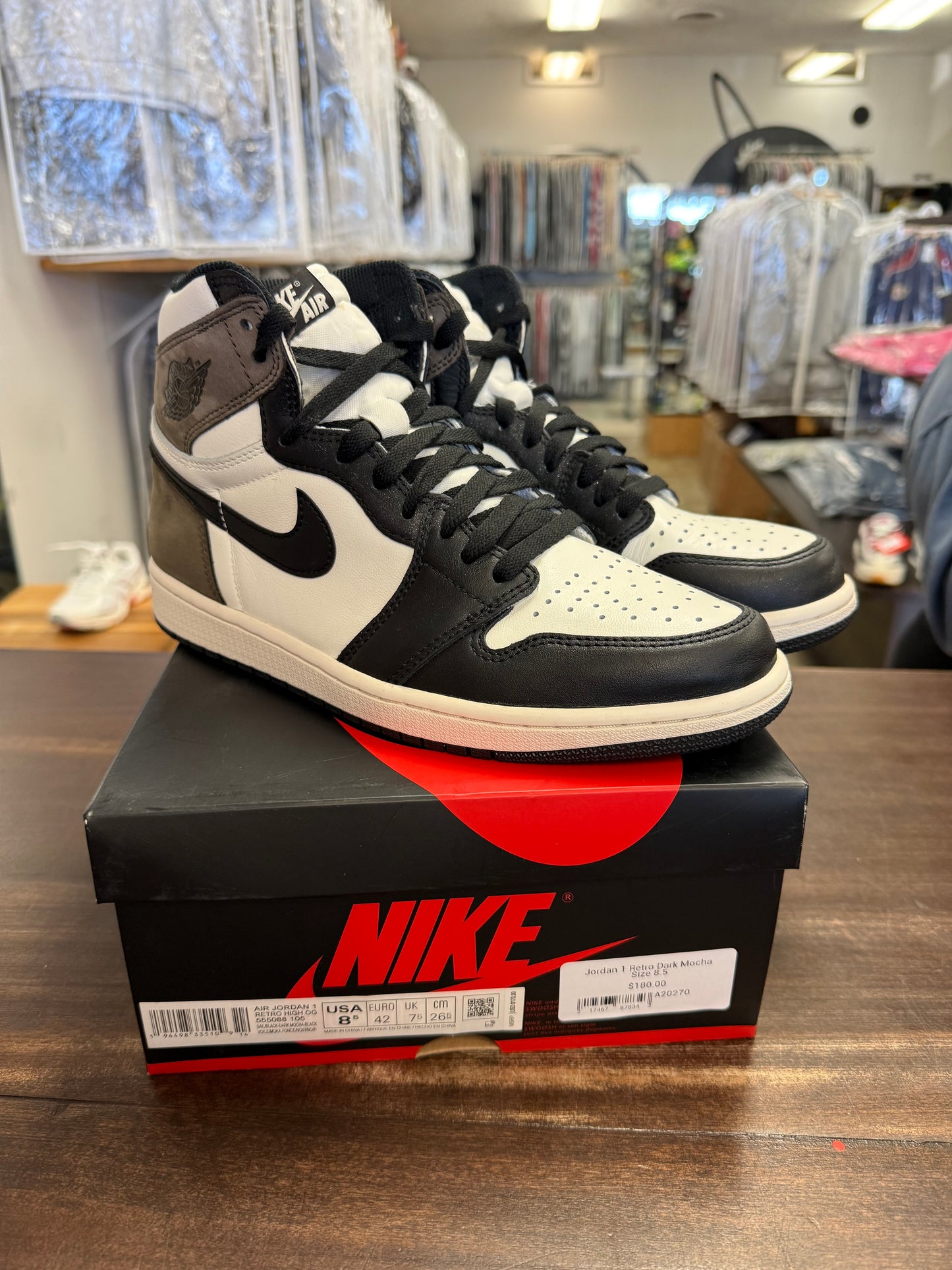 Jordan 1 Retro Dark Mocha